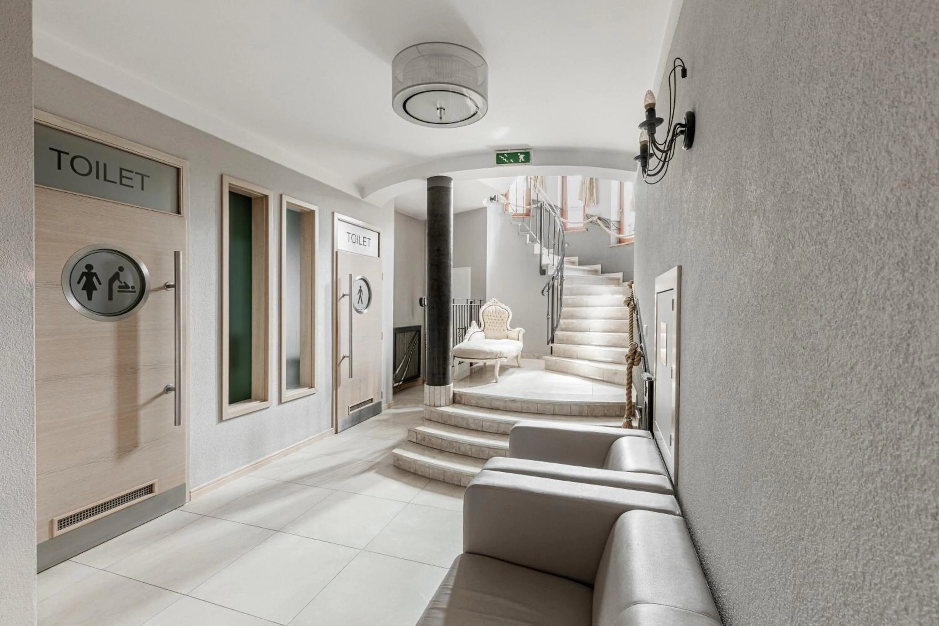 Toilet in Hotel Salve