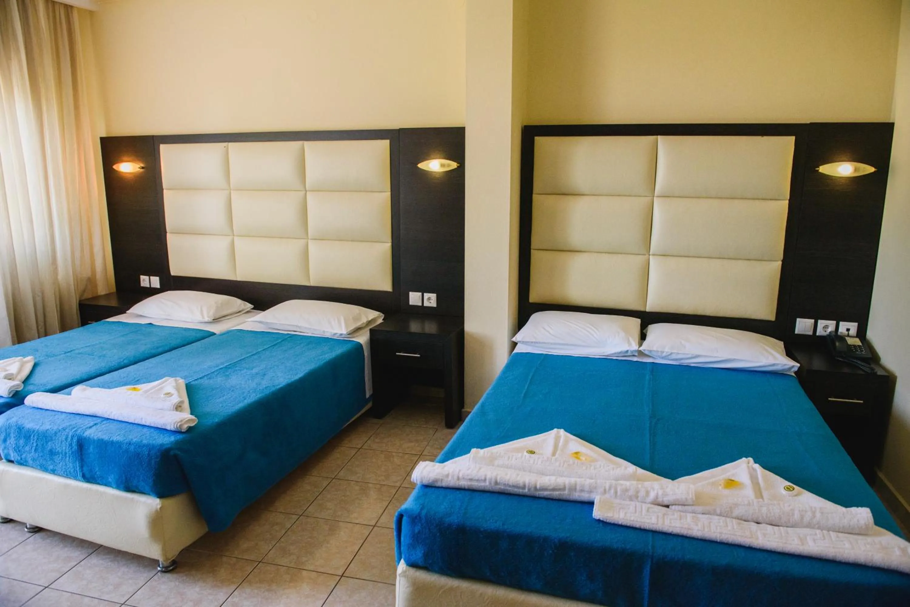 Bed in Santa Rosa Hotel & Beach