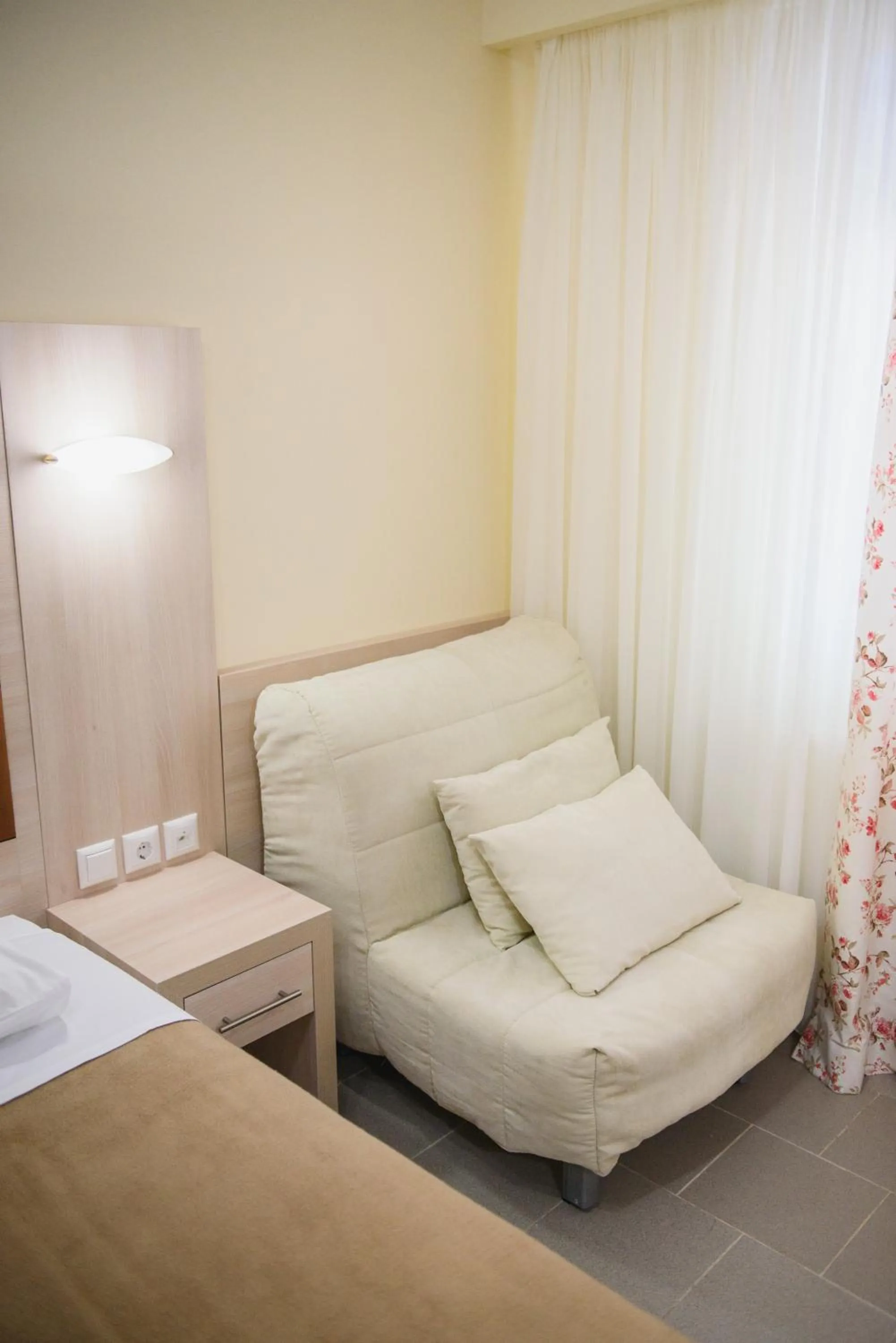 Bed in Santa Rosa Hotel & Beach