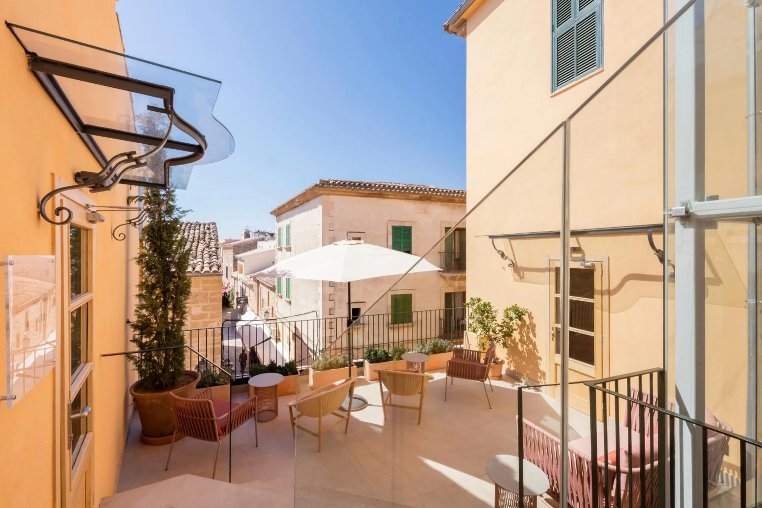 Patio in Fonda Llabres Boutique