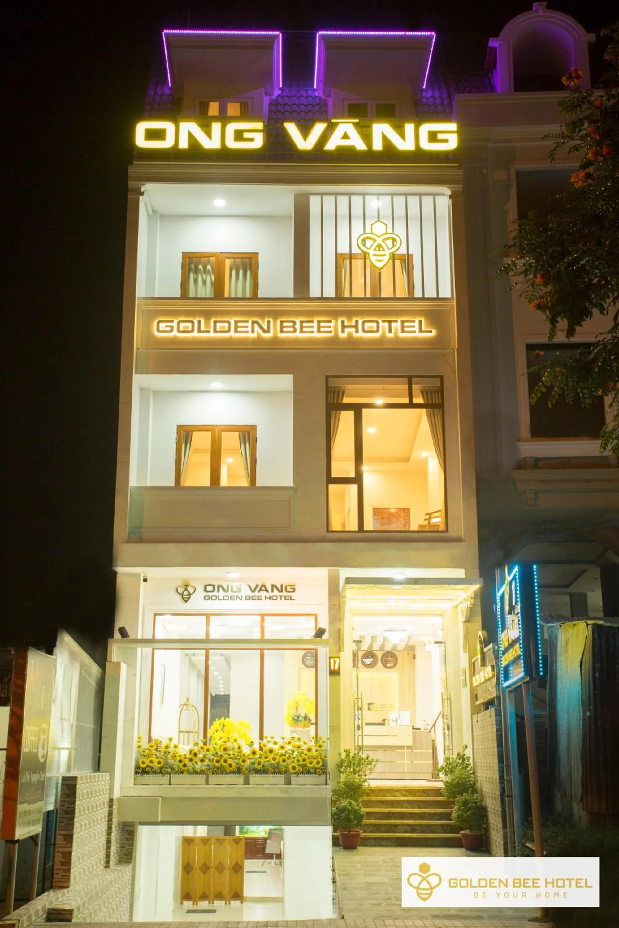 Property building in Golden Bee Hotel