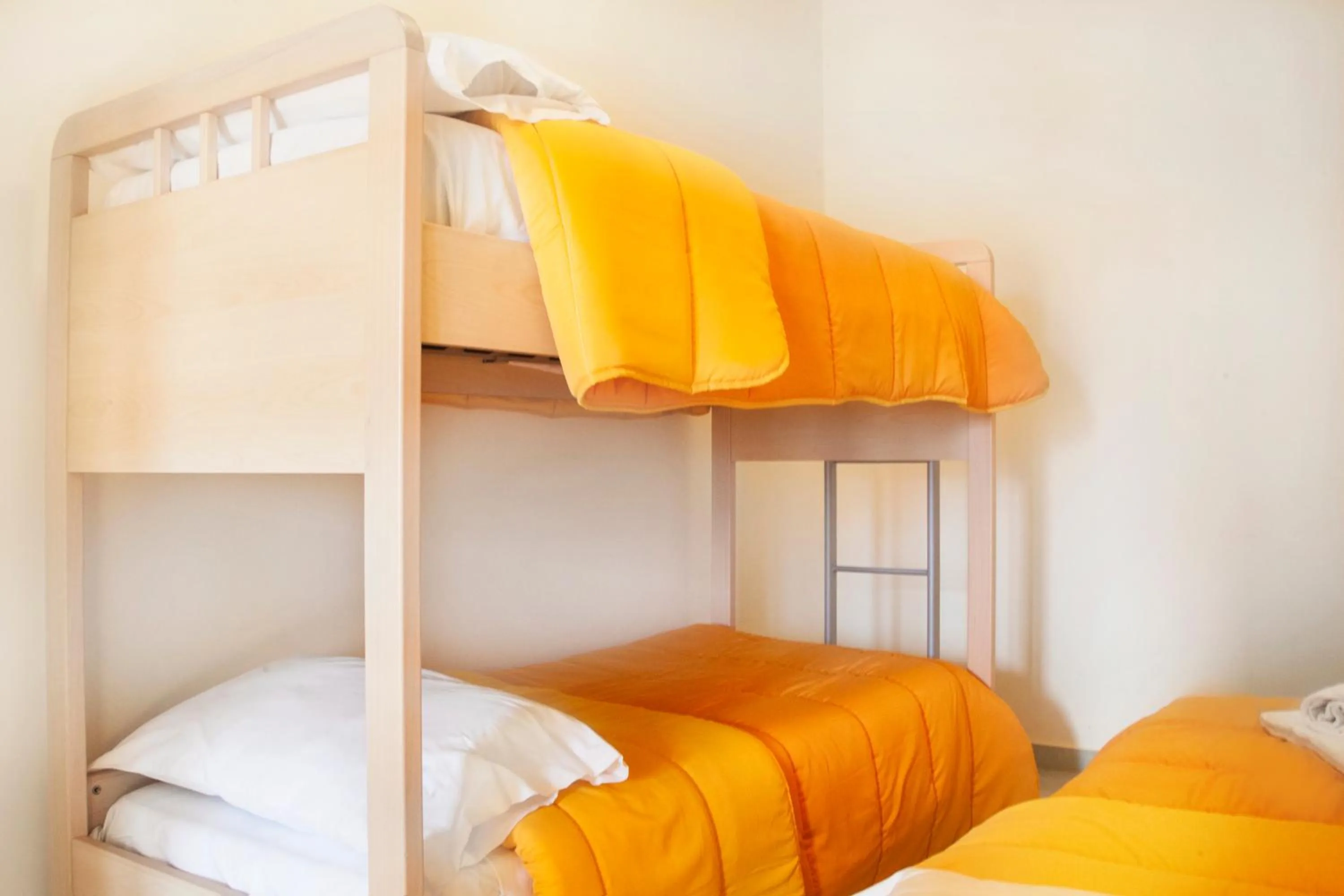 bunk bed, Bed in Blu Hotel