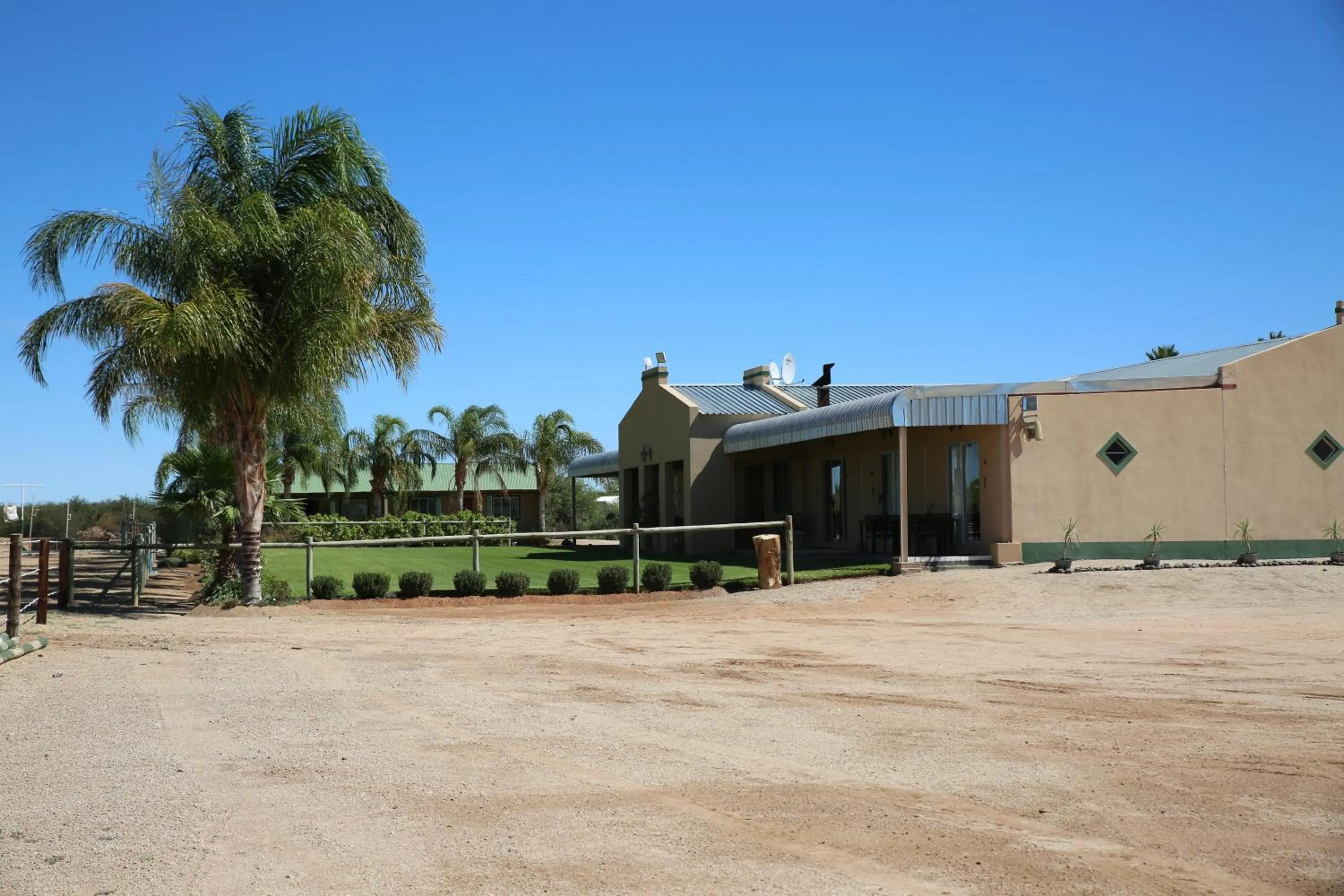 Garden in Augrabies De Oude Stoor Guesthouse