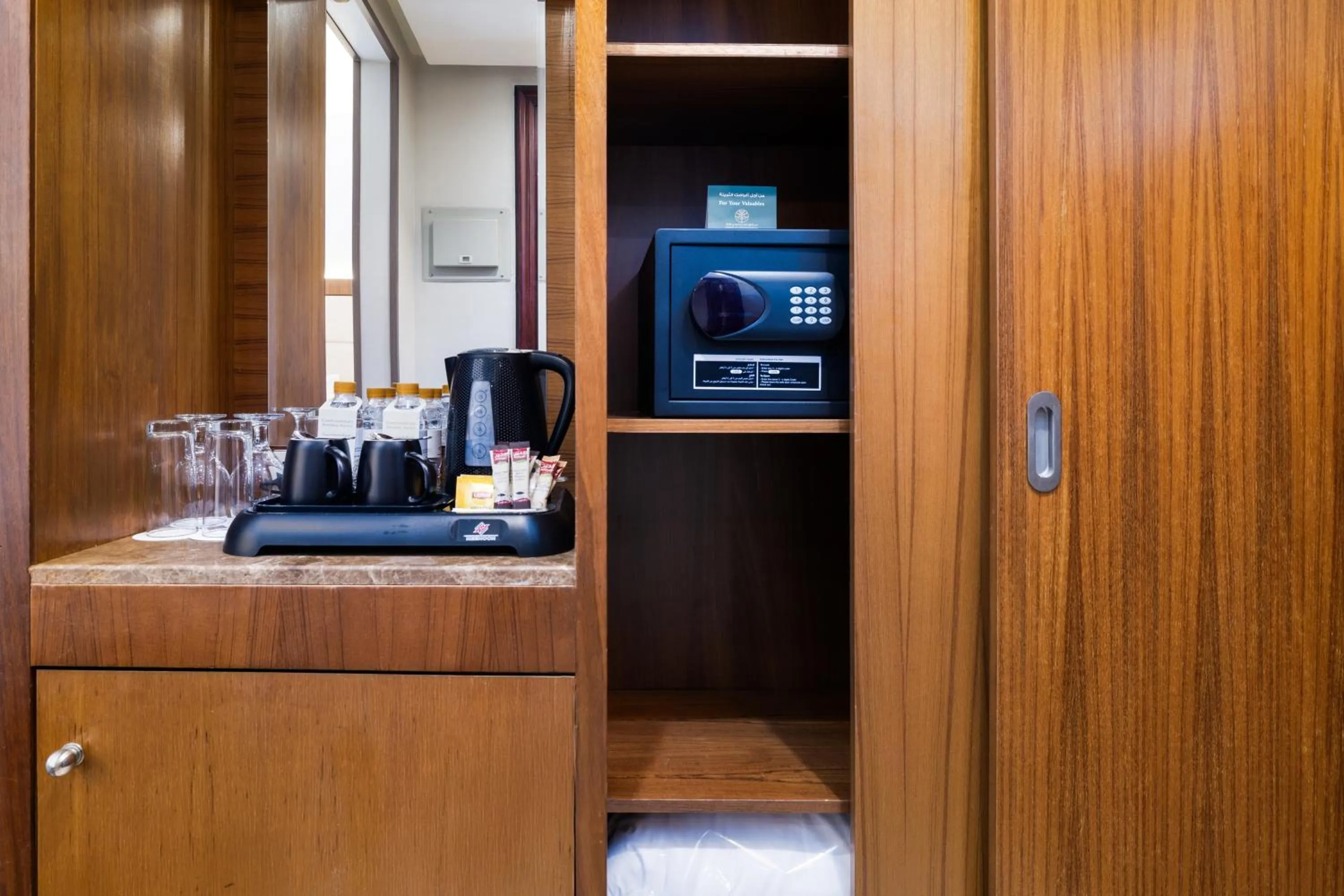 Bedroom in Emaar Elite Al Madina Hotel
