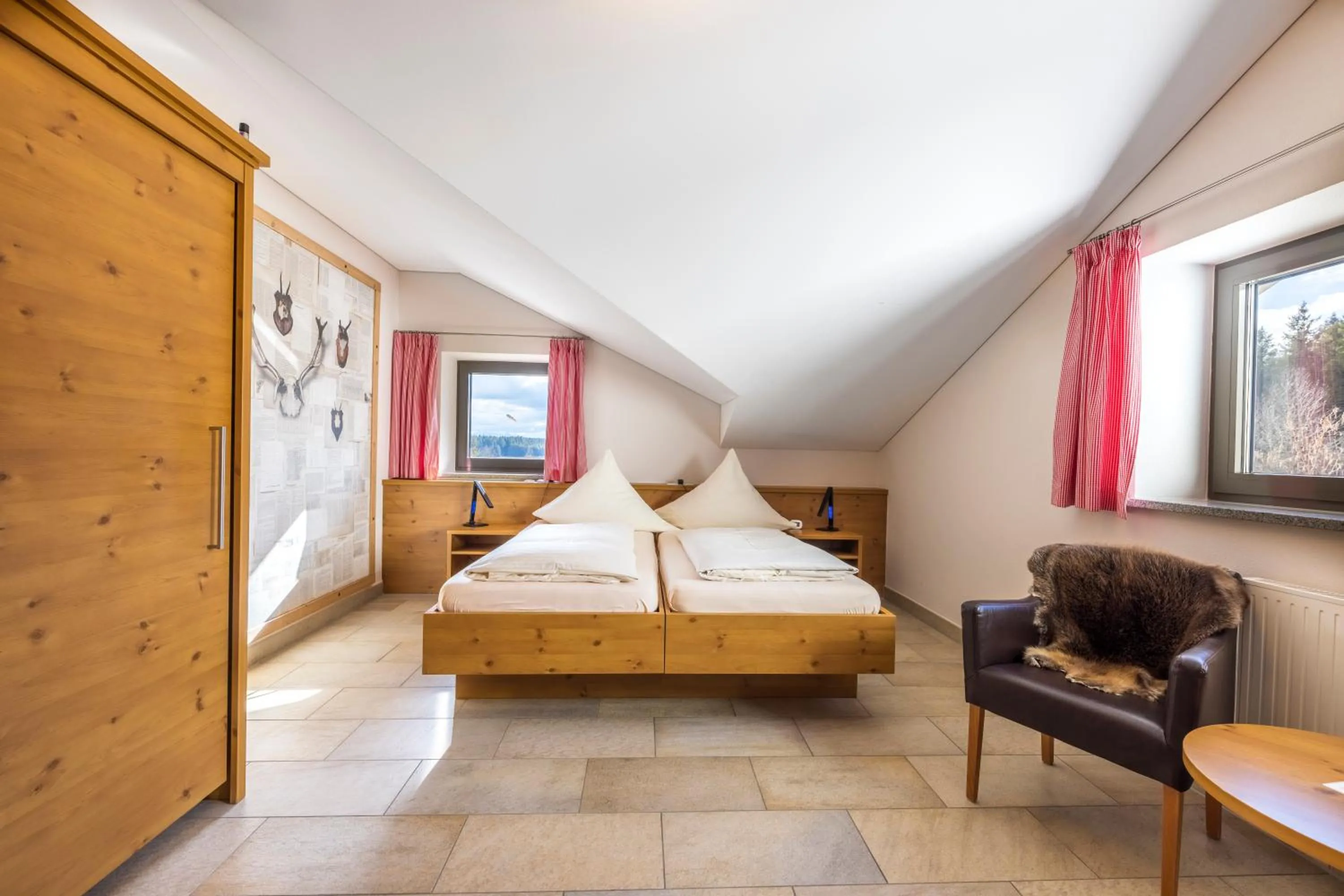 Bedroom, Bed in Allgäu-Hotel-Elbsee