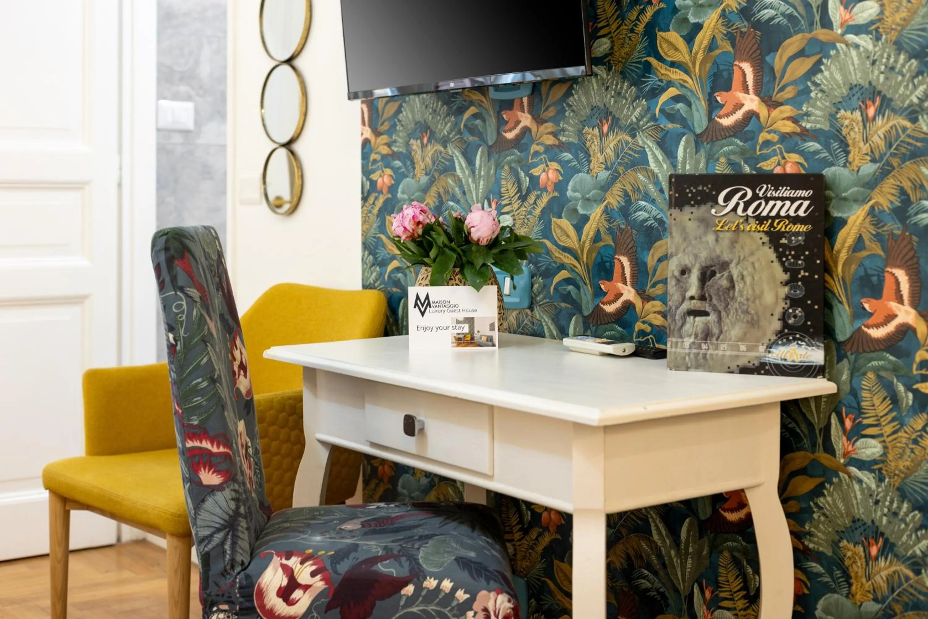 Seating area in Maison Vantaggio