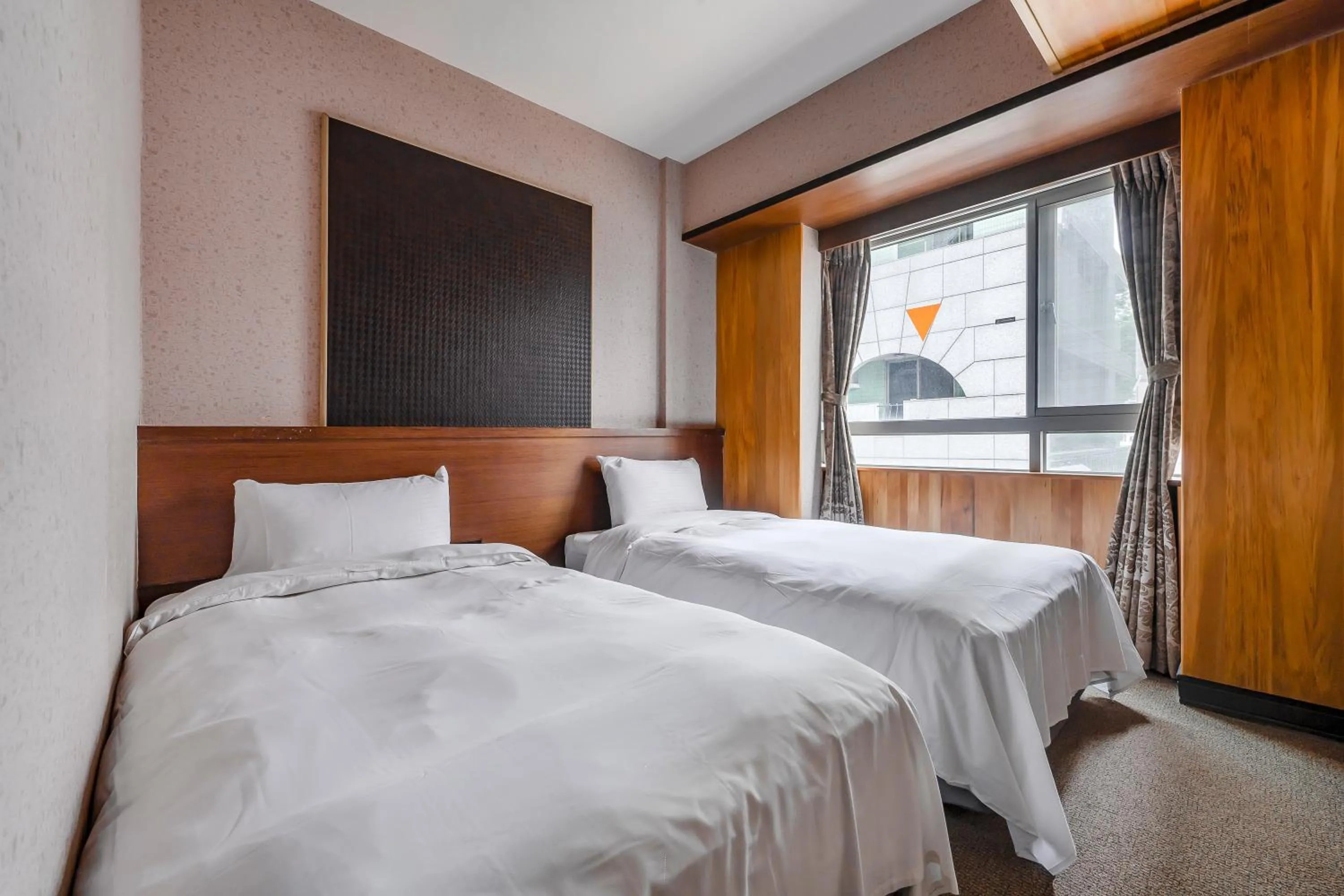 Bed in CHECK inn Express Taichung Fengchia