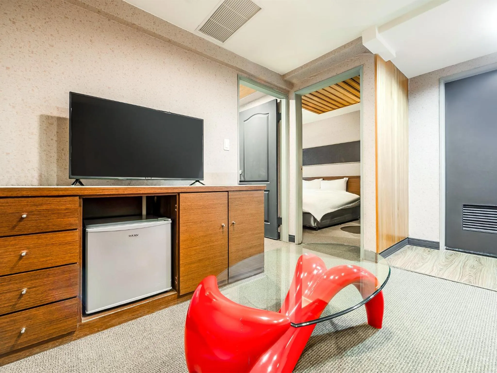 Photo of the whole room, Bed in CHECK inn Express Taichung Fengchia