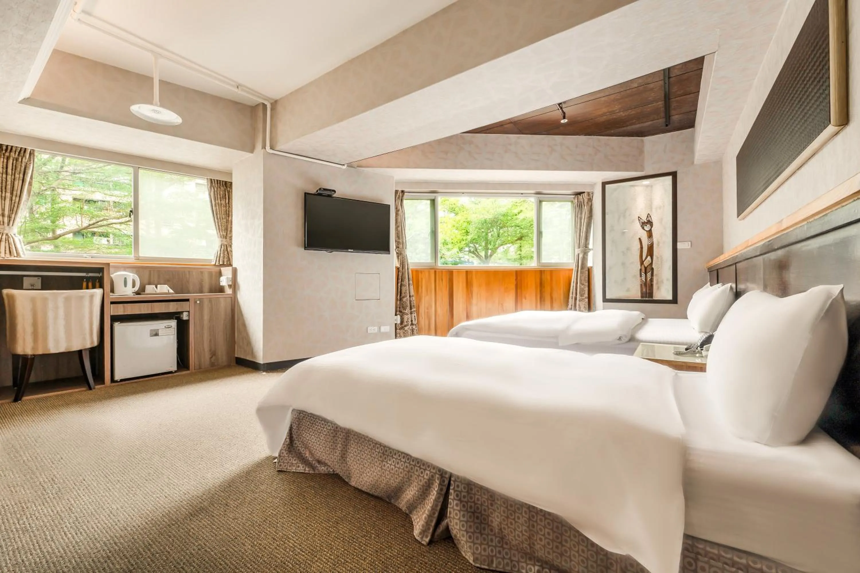 Photo of the whole room, Bed in CHECK inn Express Taichung Fengchia