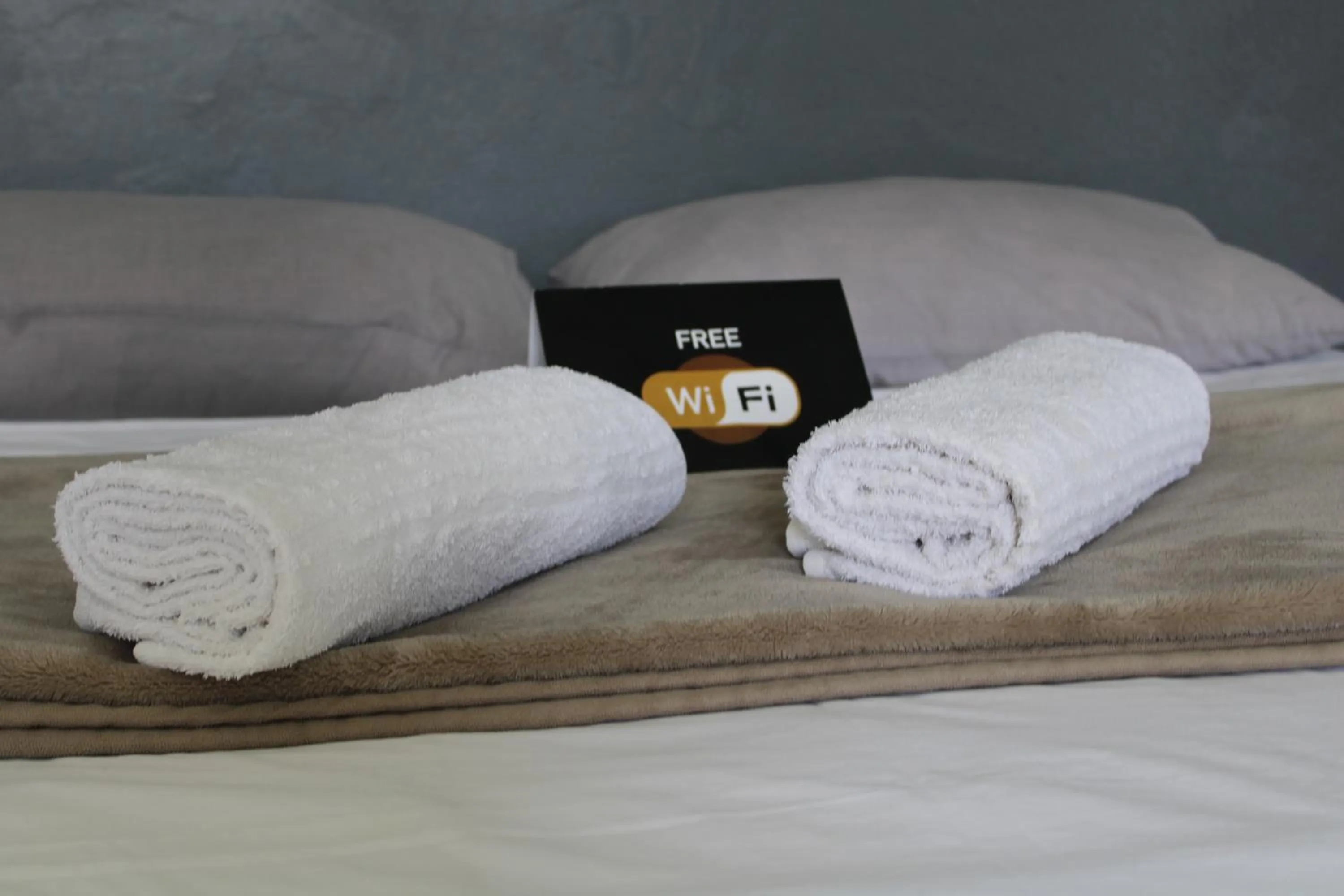 Bed in Menlyn Apartments