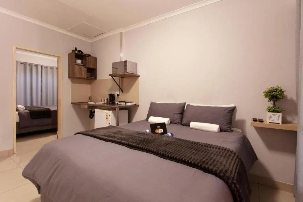 Bed in Menlyn Apartments