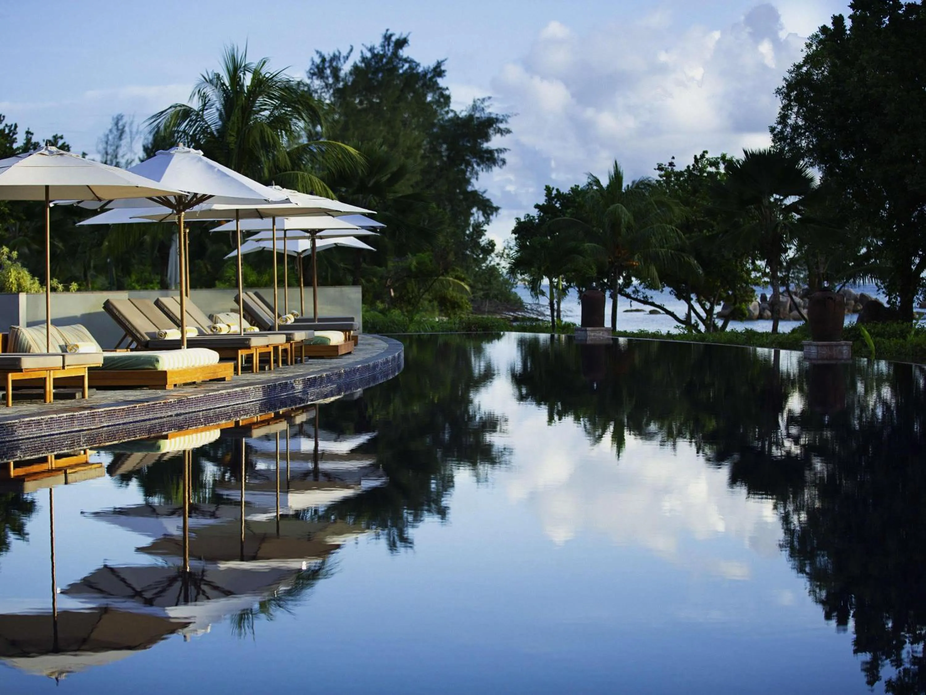 Property building in Raffles Seychelles