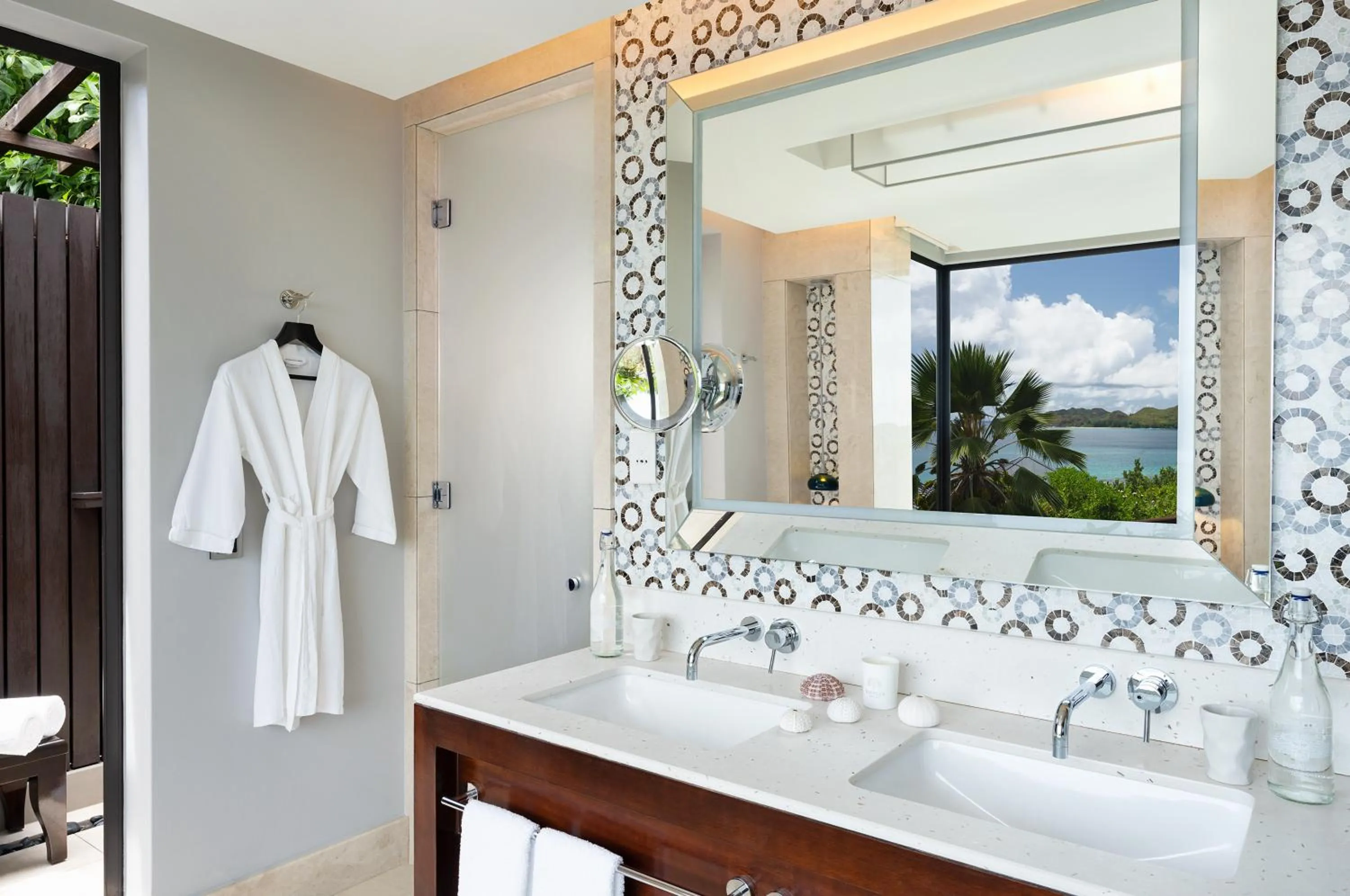 Bathroom in Raffles Seychelles
