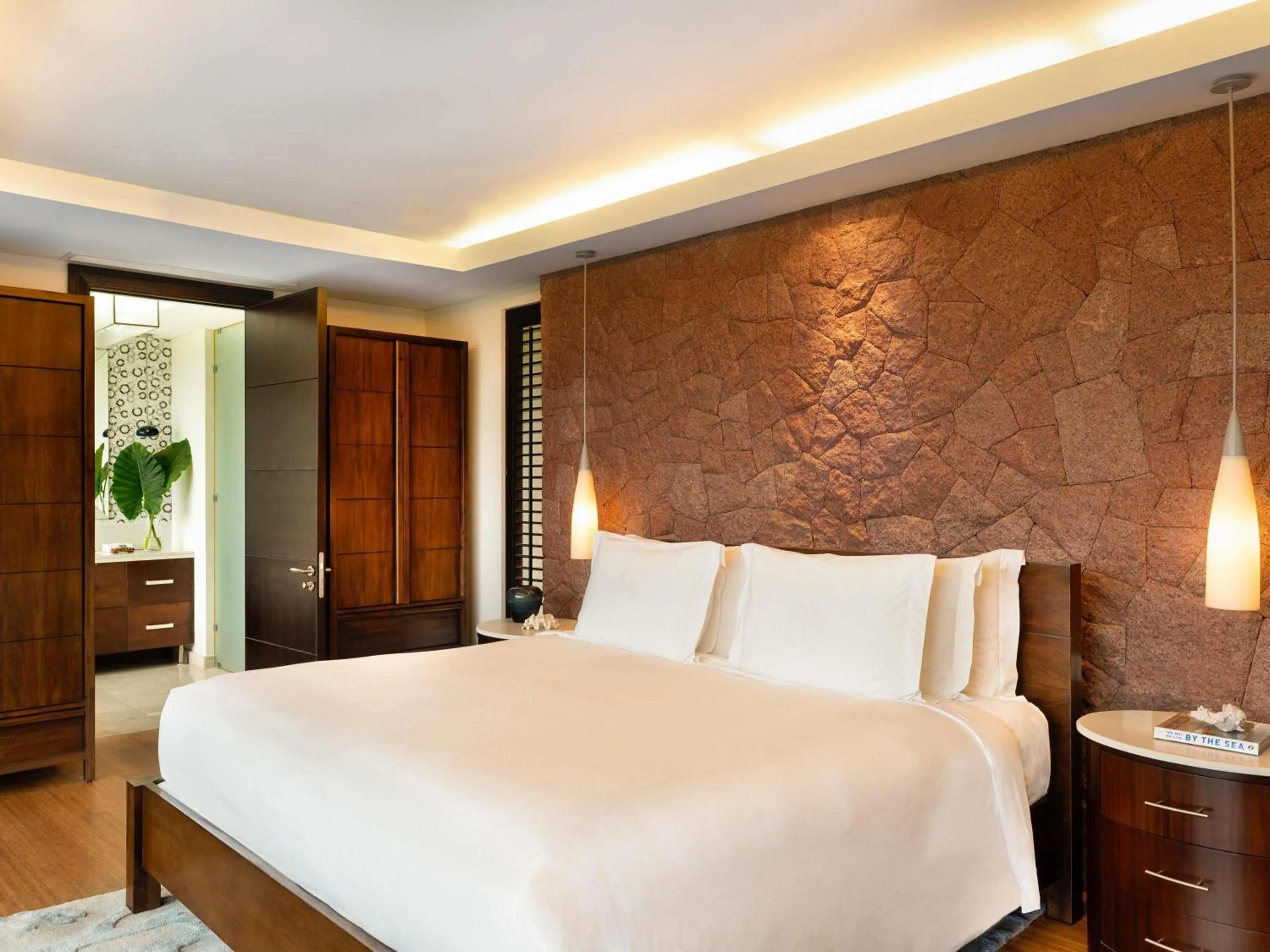 Bedroom, Bed in Raffles Seychelles