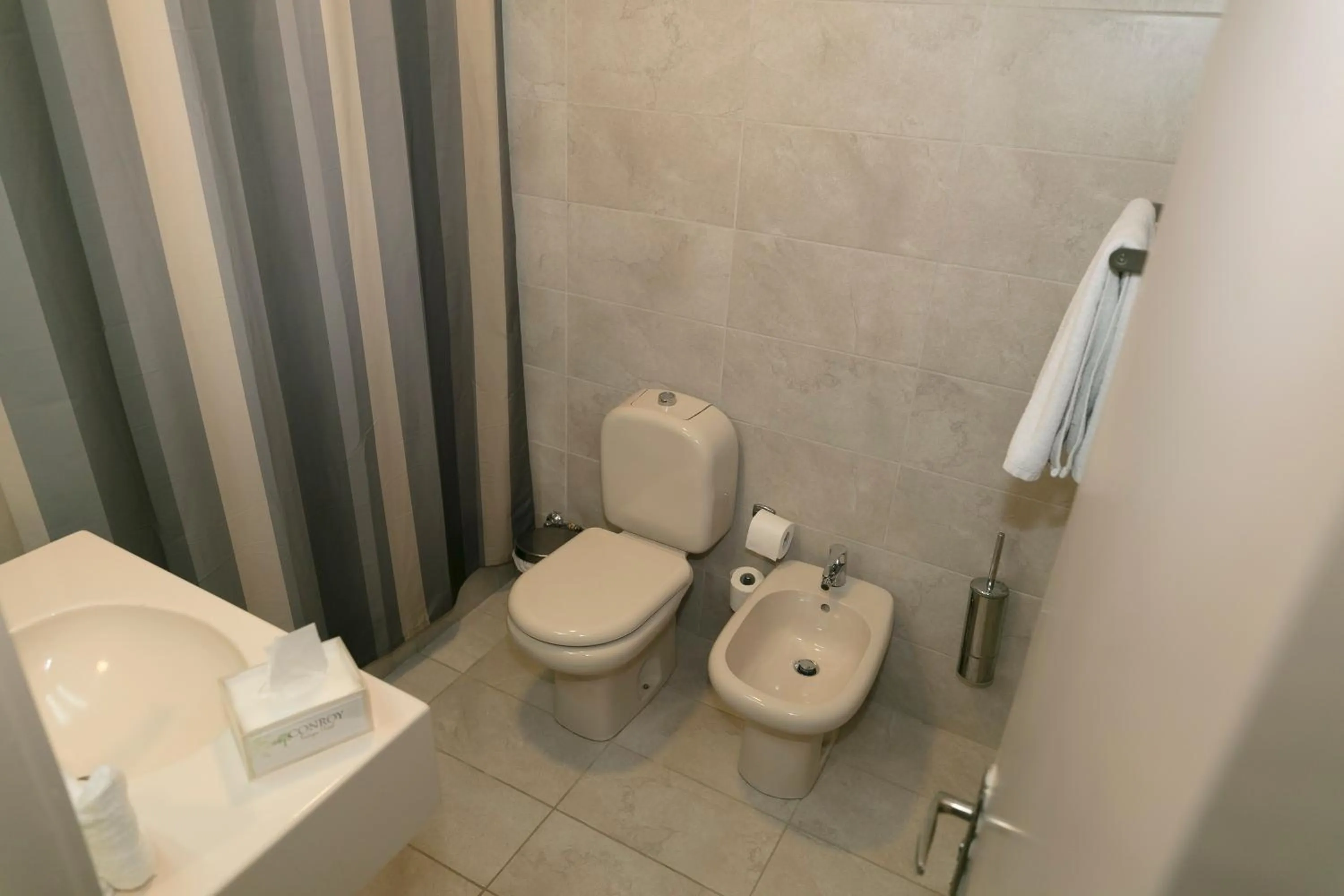 Shower in The Conroy Boutique Hotel