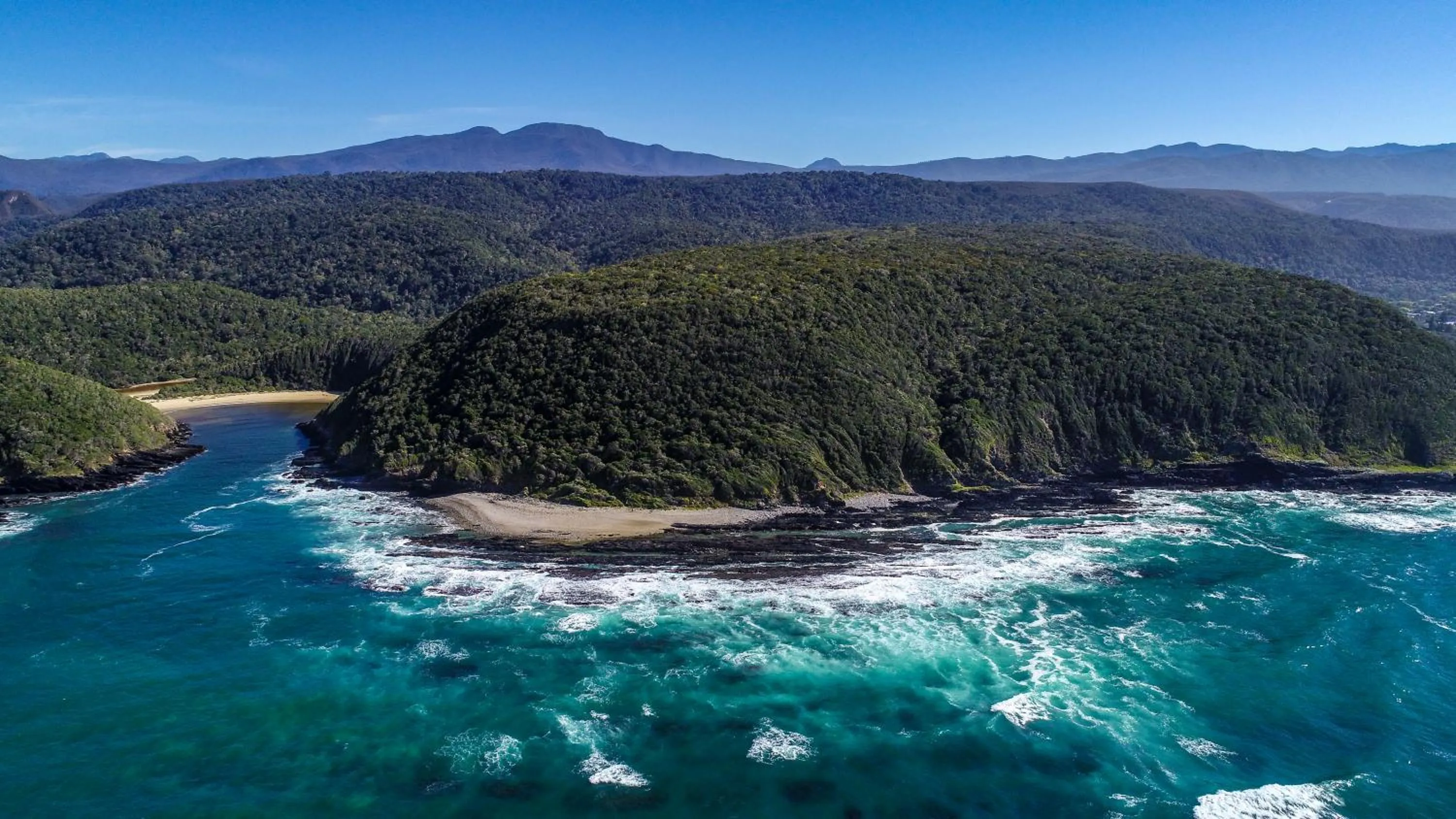 Beach in Hog Hollow Country Lodge