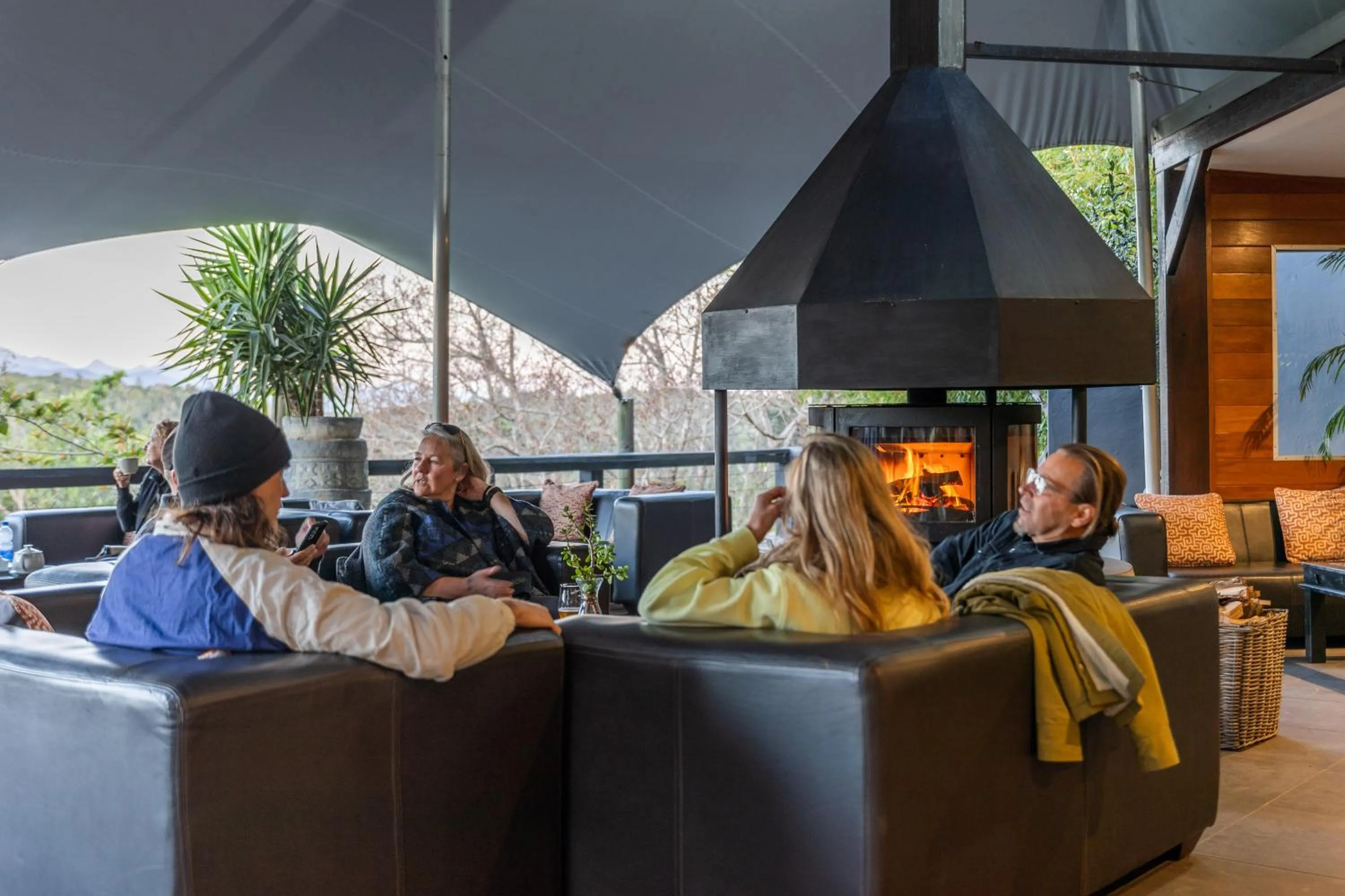 Seating area in Hog Hollow Country Lodge