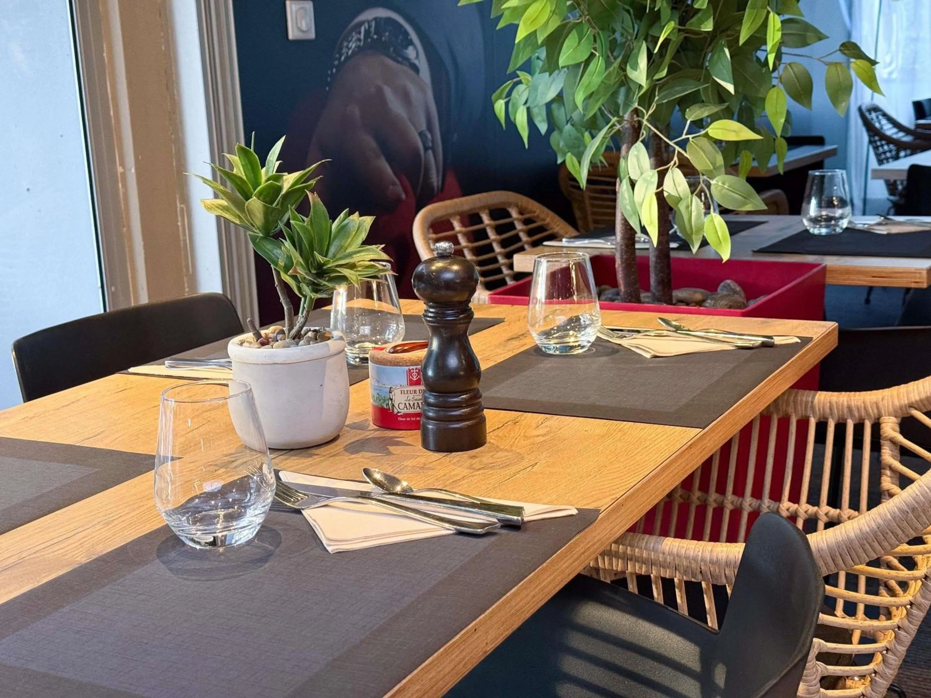 Restaurant/places to eat in ibis Nîmes Ouest - A9