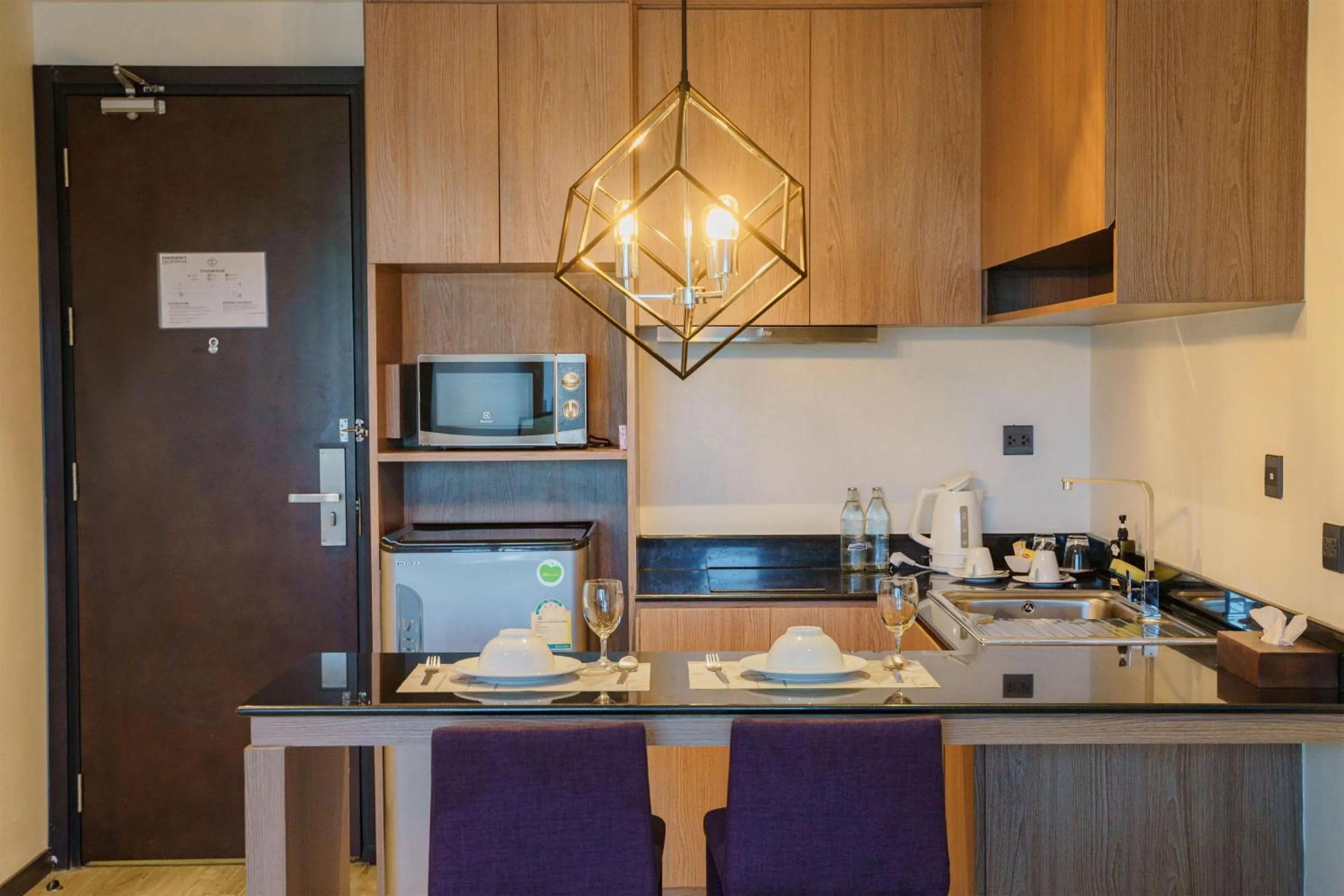 Photo of the whole room in SureStay Plus by Best Western T Pattaya