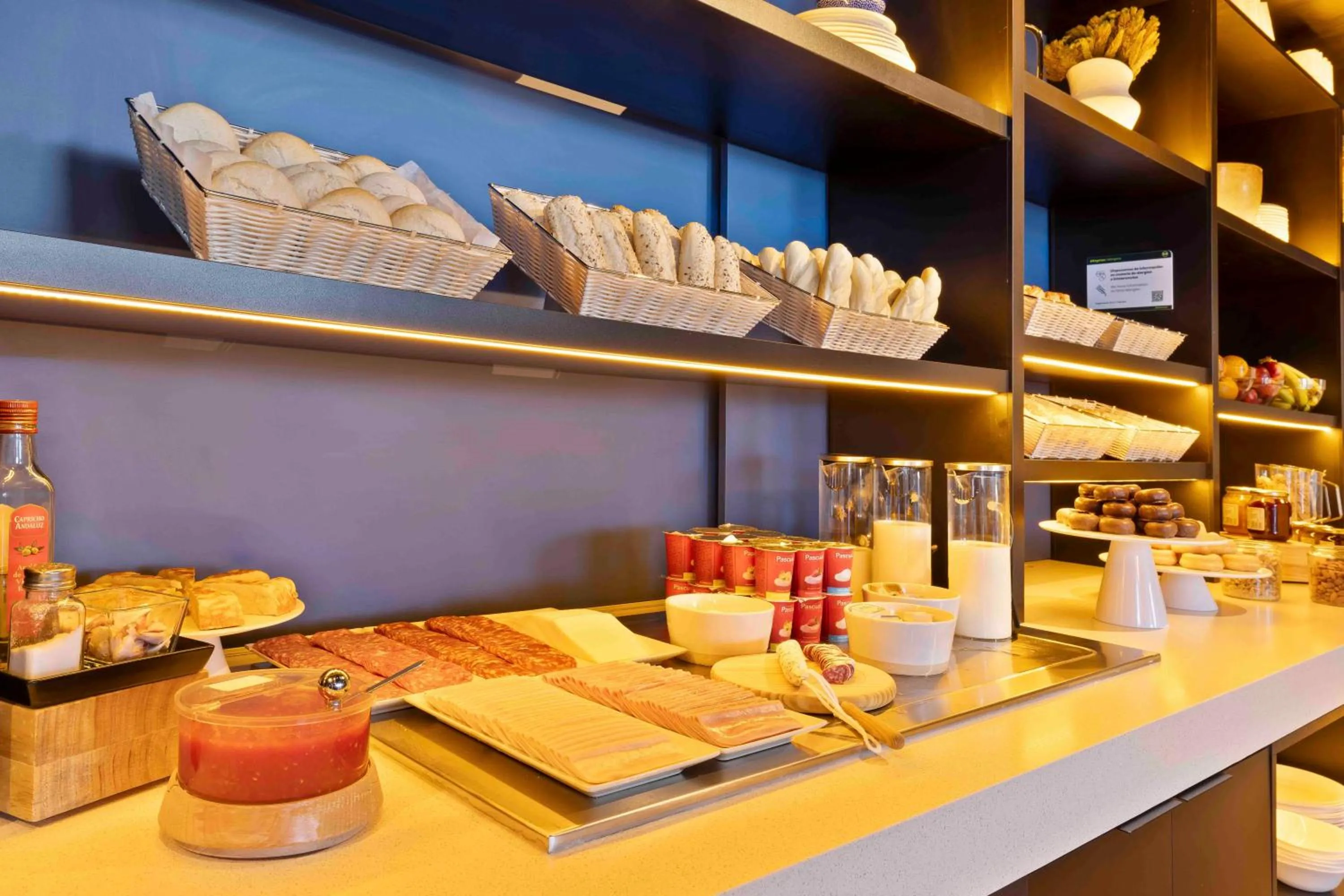 Buffet breakfast in B&B HOTEL Albacete