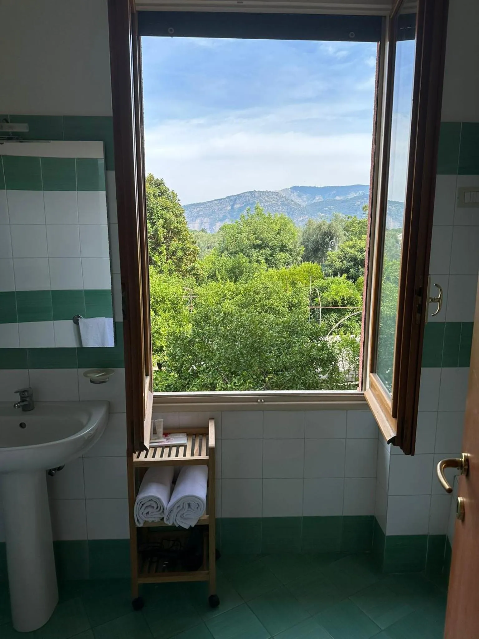 Mountain view in Villa Rosa Sorrento