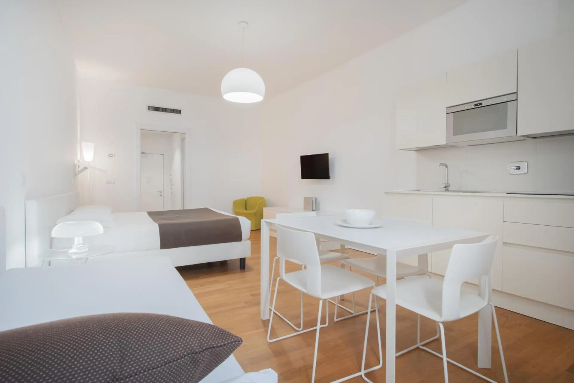 Bedroom in Felix Hotels - Residence Hotel Grandi Magazzini