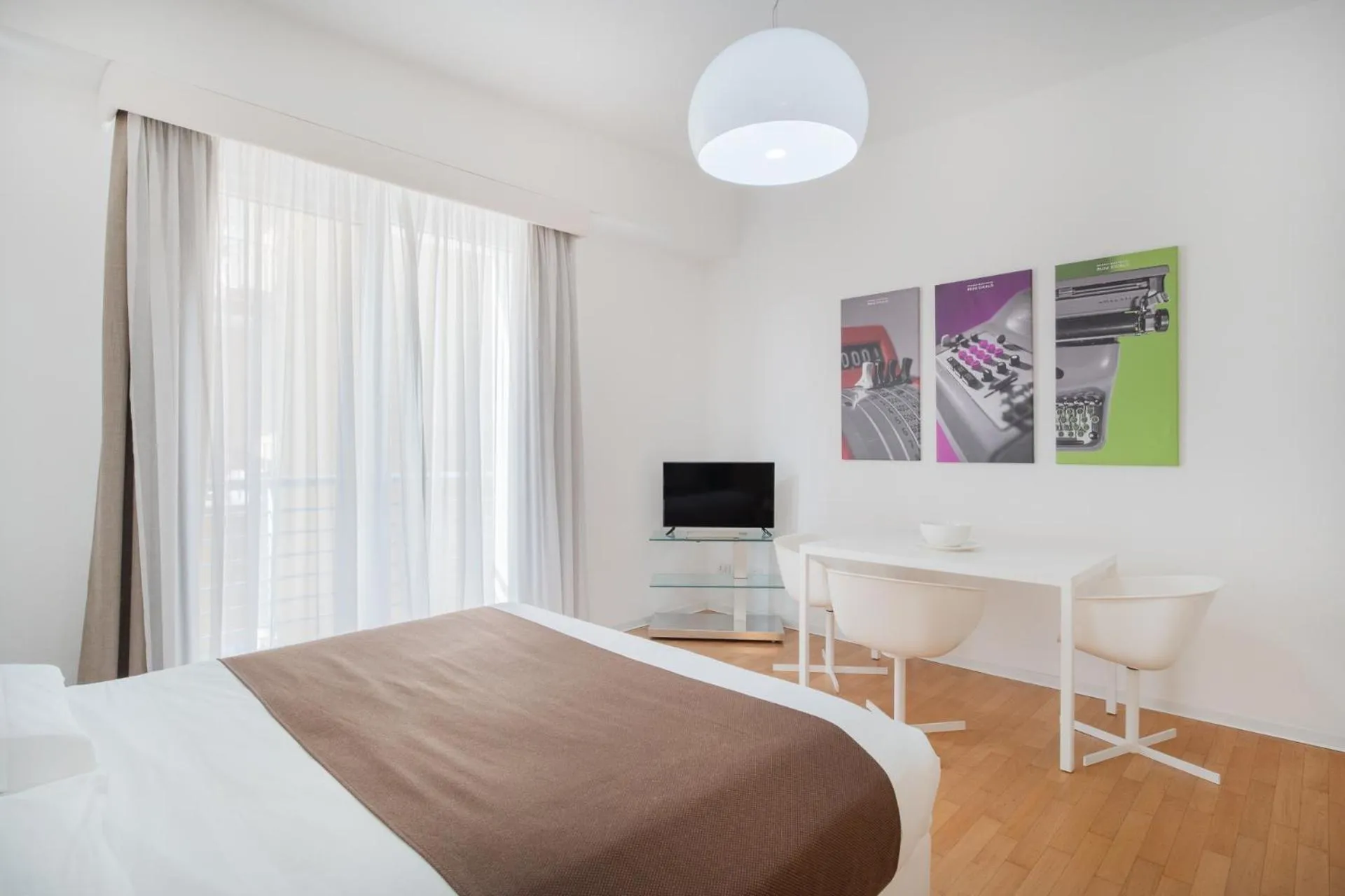 Living room, Bed in Felix Hotels - Residence Hotel Grandi Magazzini