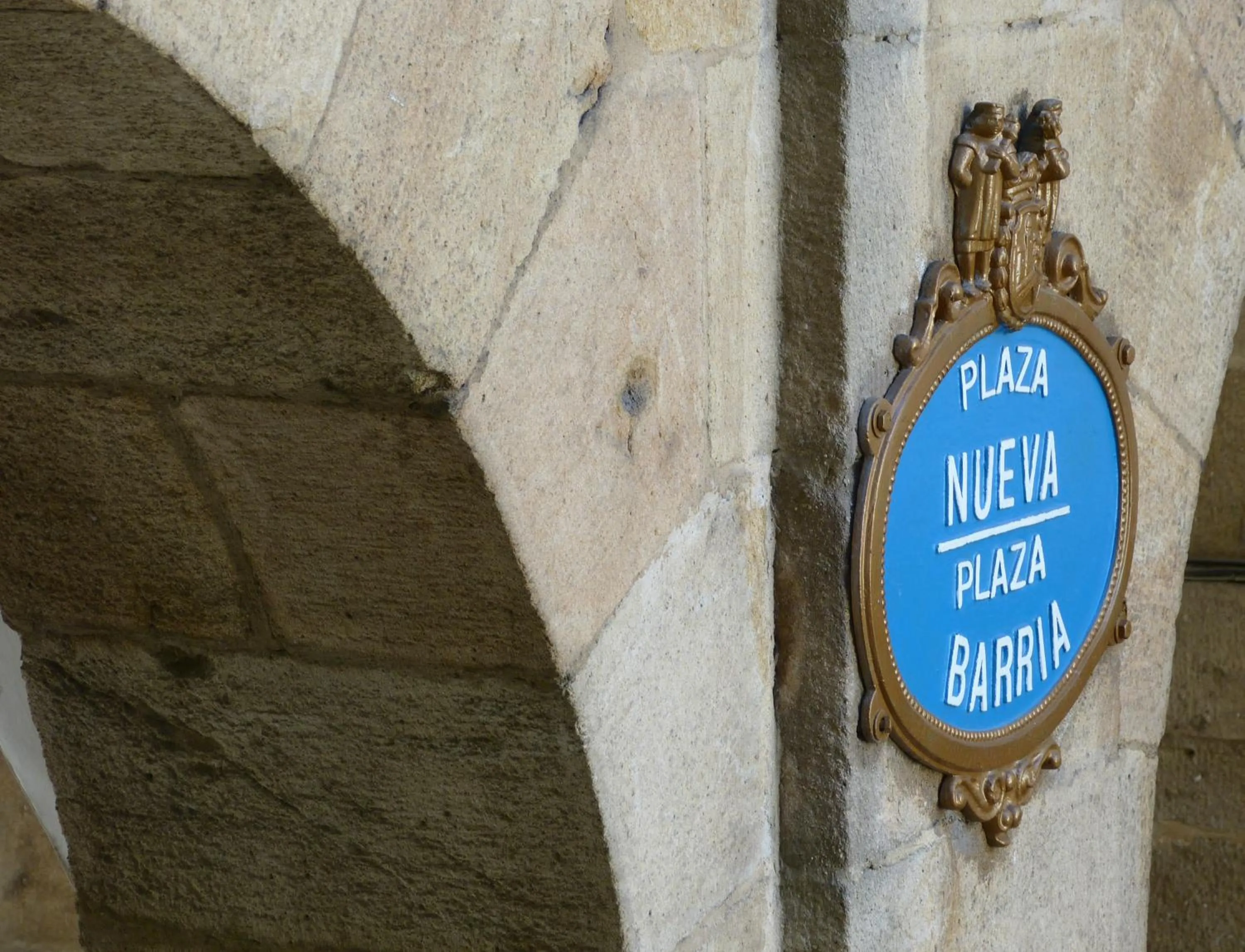 Logo/Certificate/Sign in Pensión Lo Bilbao