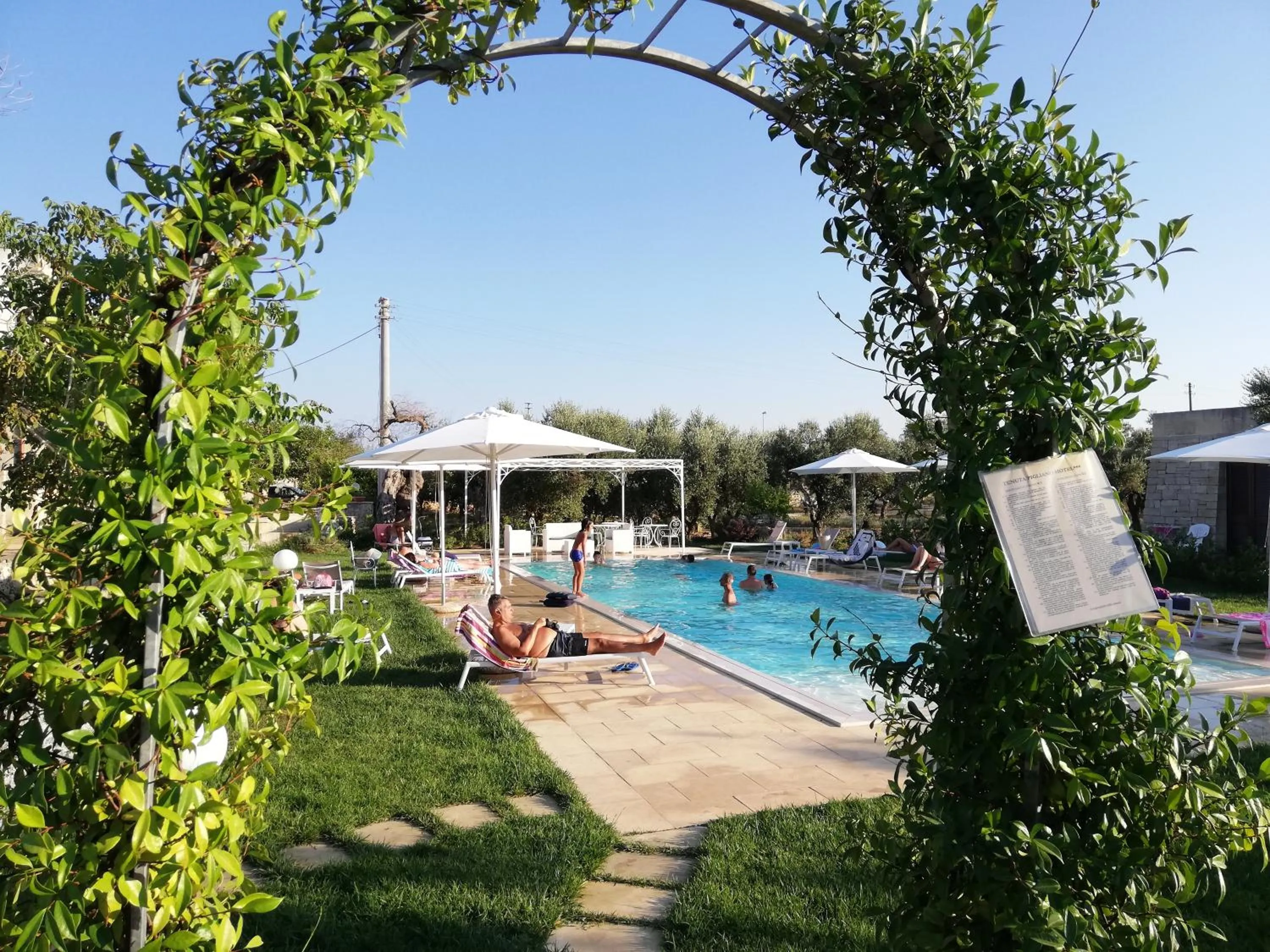 Pool view in Tenuta Pigliano Hotel