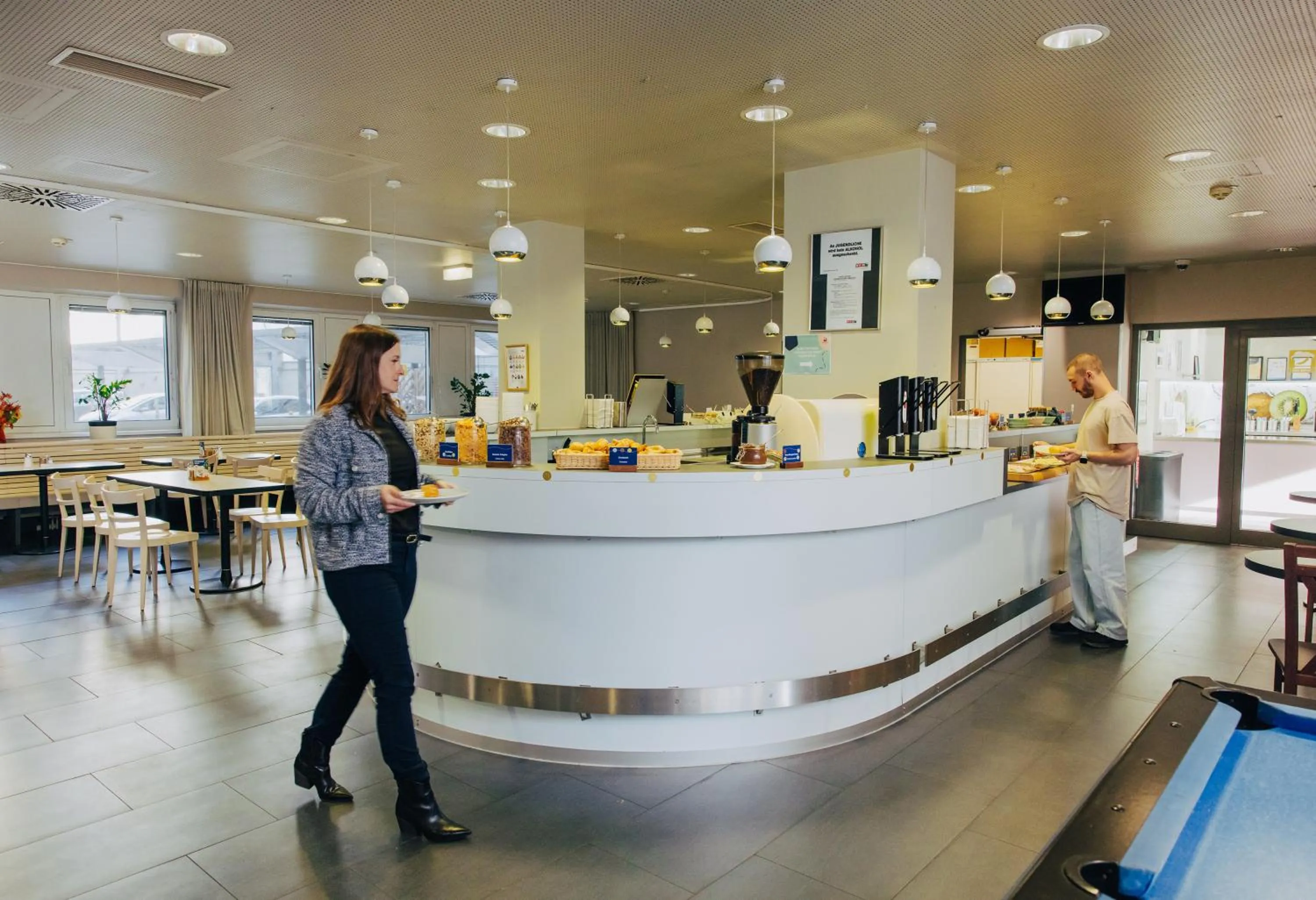 Buffet breakfast in MEININGER Hotel Wien Downtown Sissi