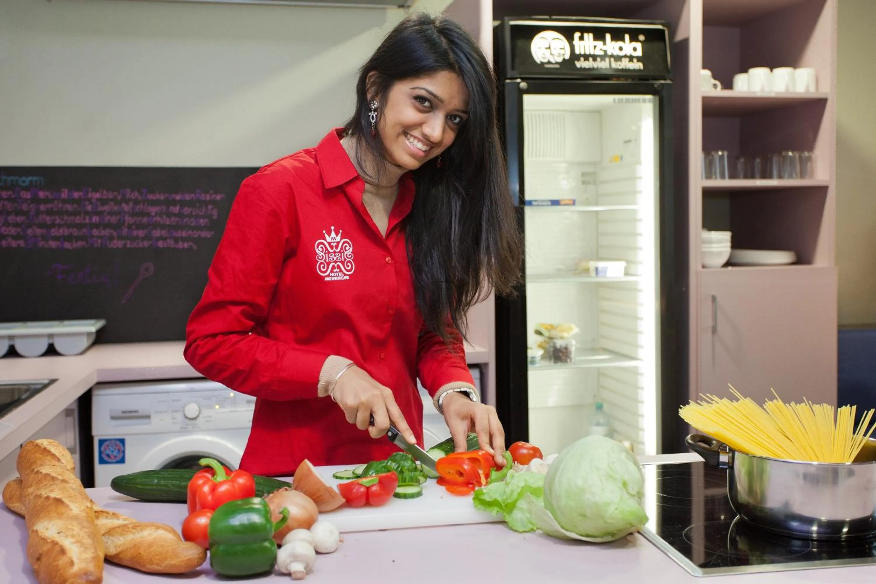Communal kitchen in MEININGER Hotel Wien Downtown Sissi