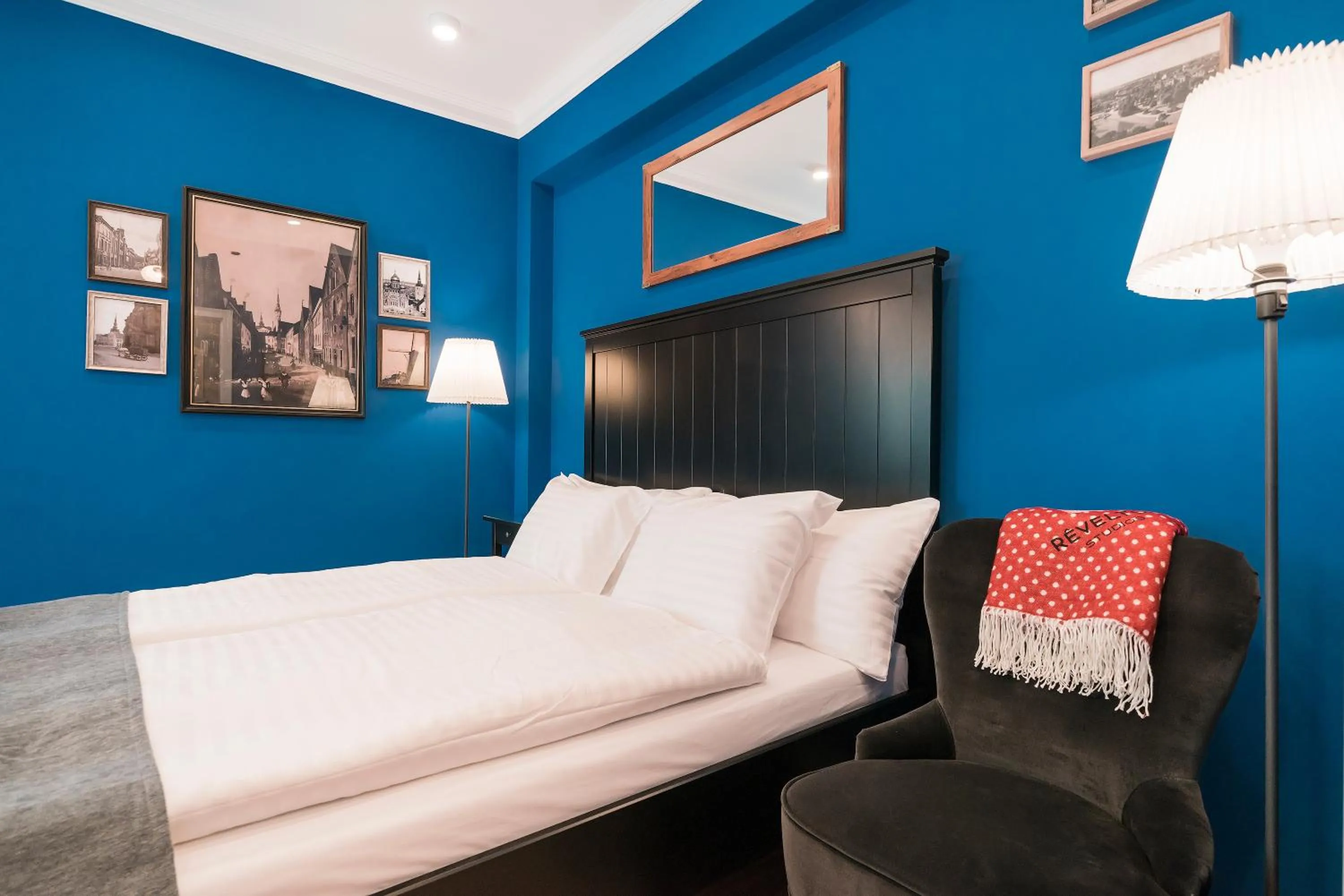 Seating area, Bed in Revelton Studios Františkovy Lázně