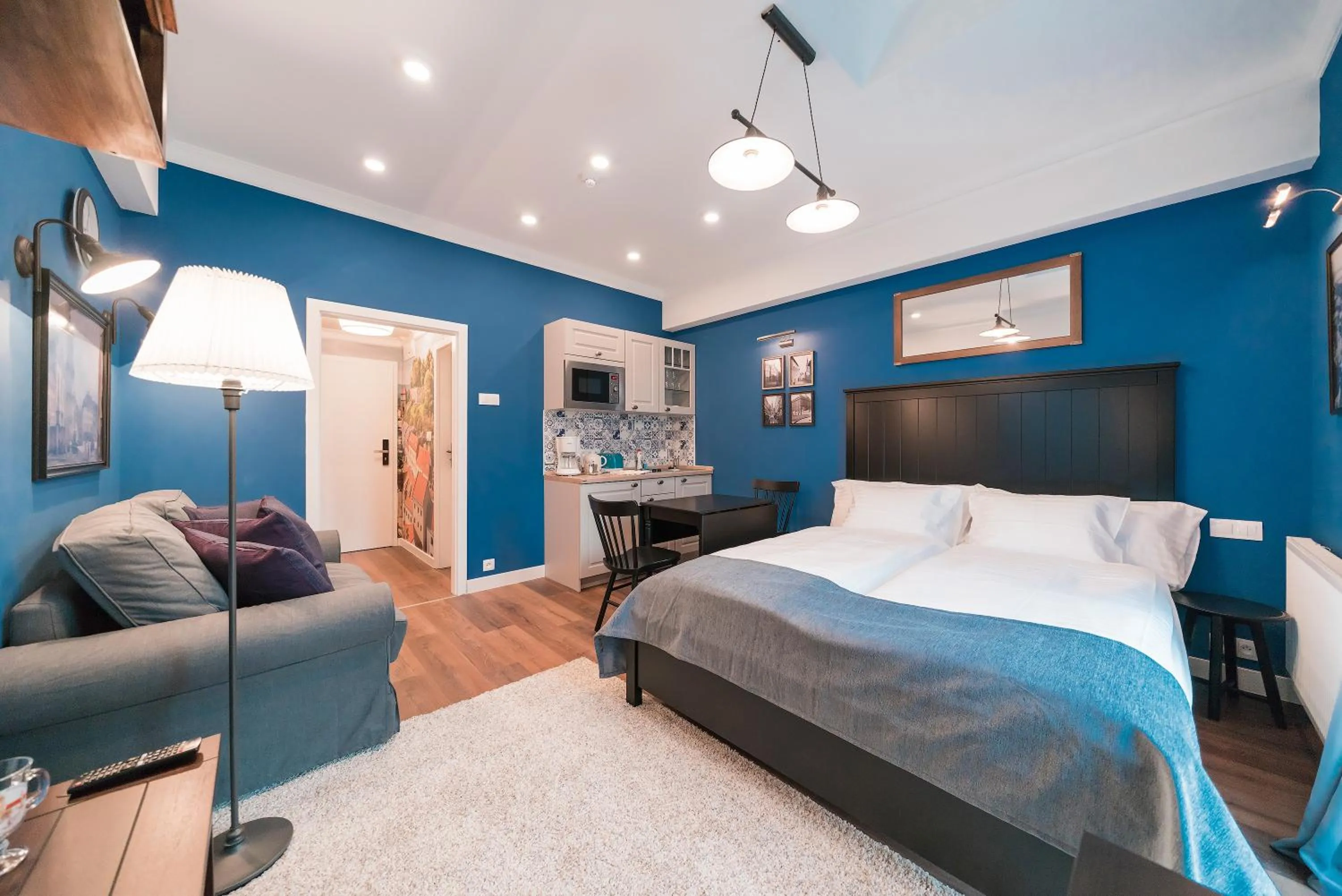 Kitchen or kitchenette, Bed in Revelton Studios Františkovy Lázně