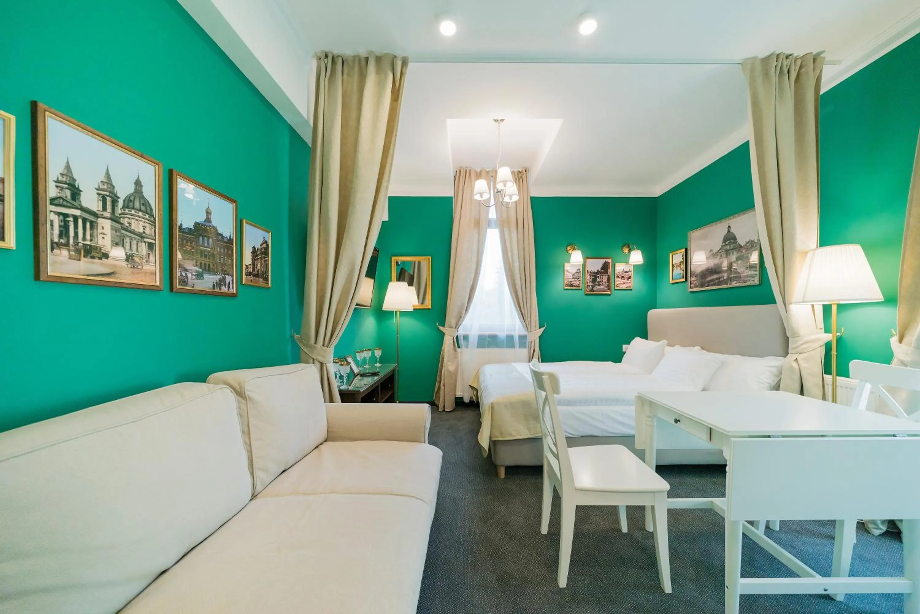 Living room, Bed in Revelton Studios Františkovy Lázně