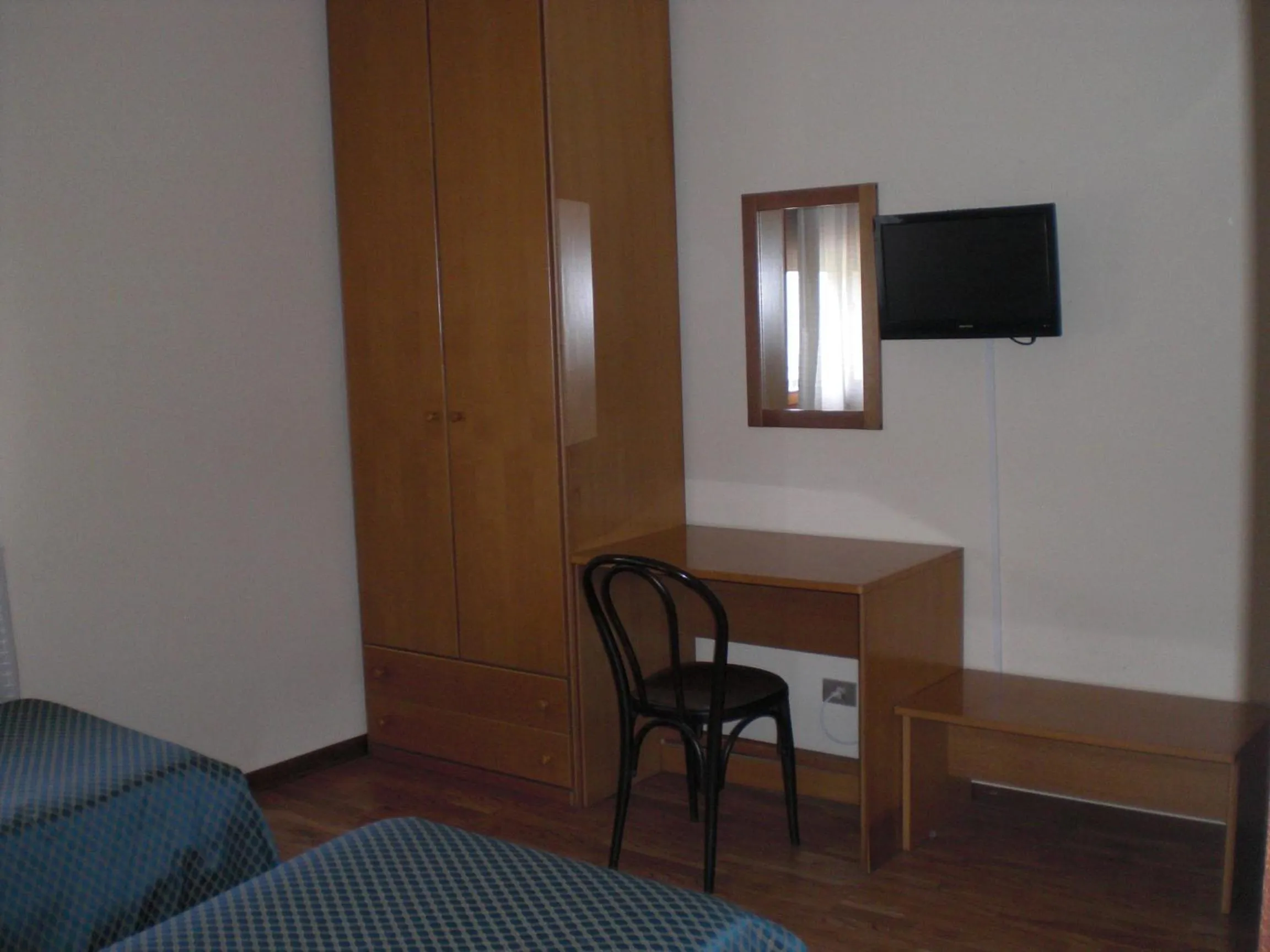 Decorative detail, Bed in Hotel Agli Olmi