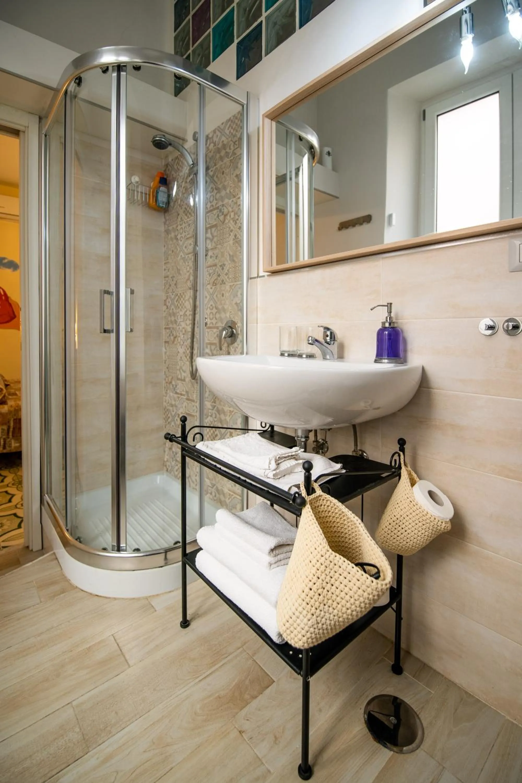 Bathroom in Terre Dipinte