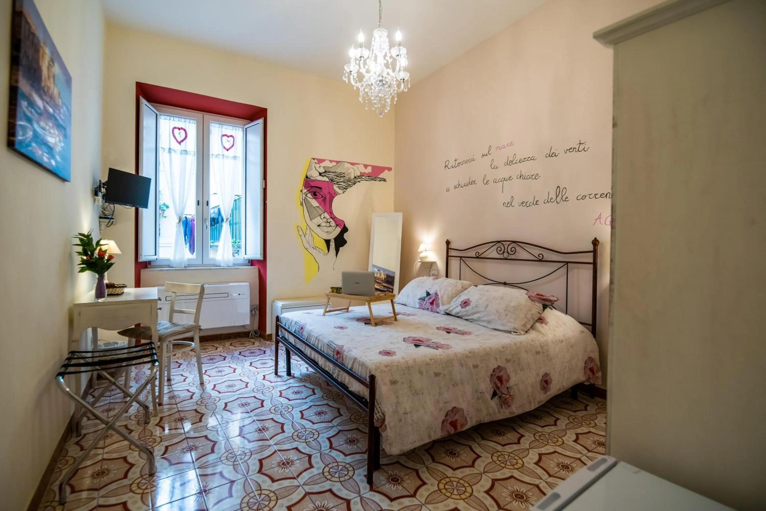 Photo of the whole room, Bed in Terre Dipinte