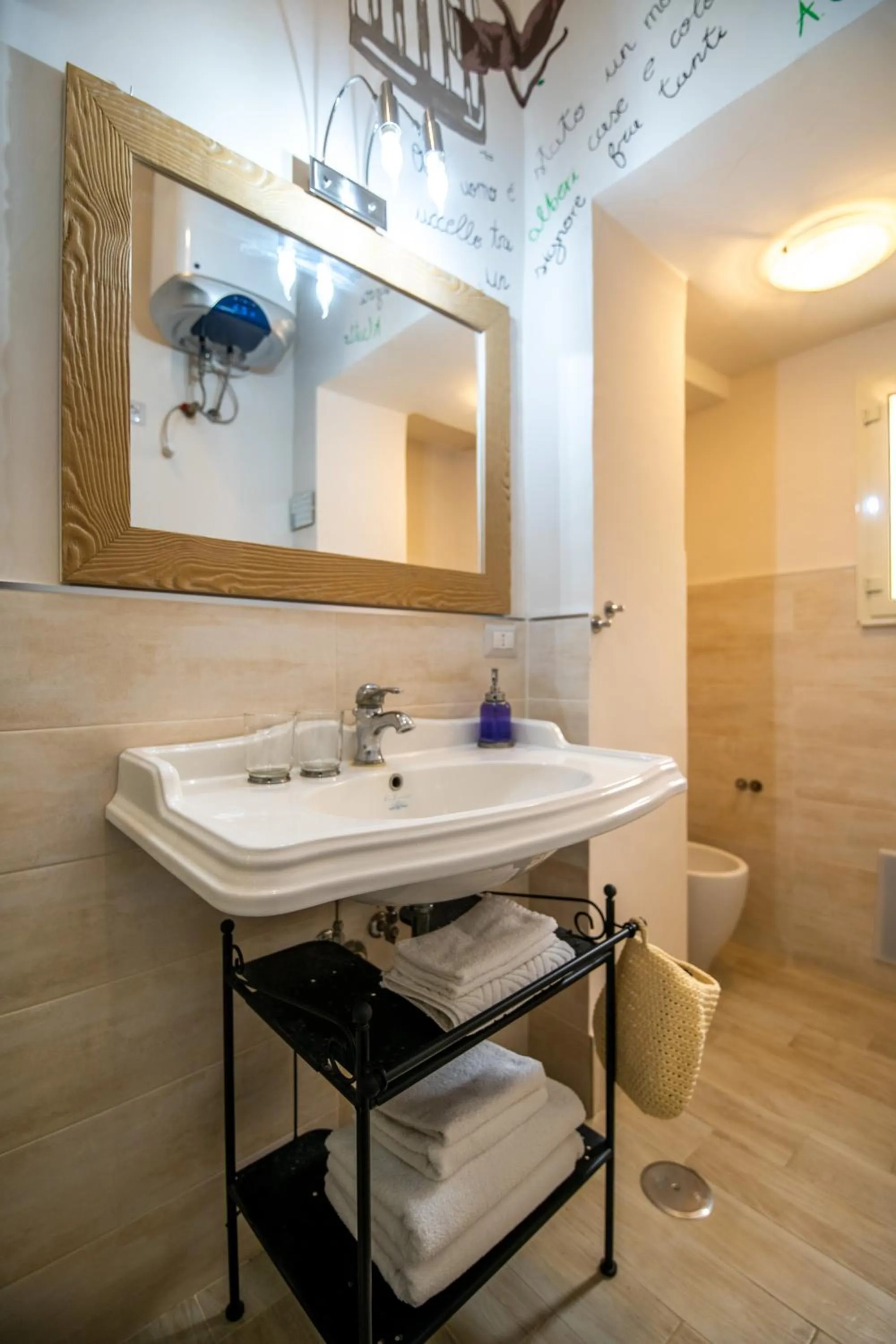 Bathroom in Terre Dipinte