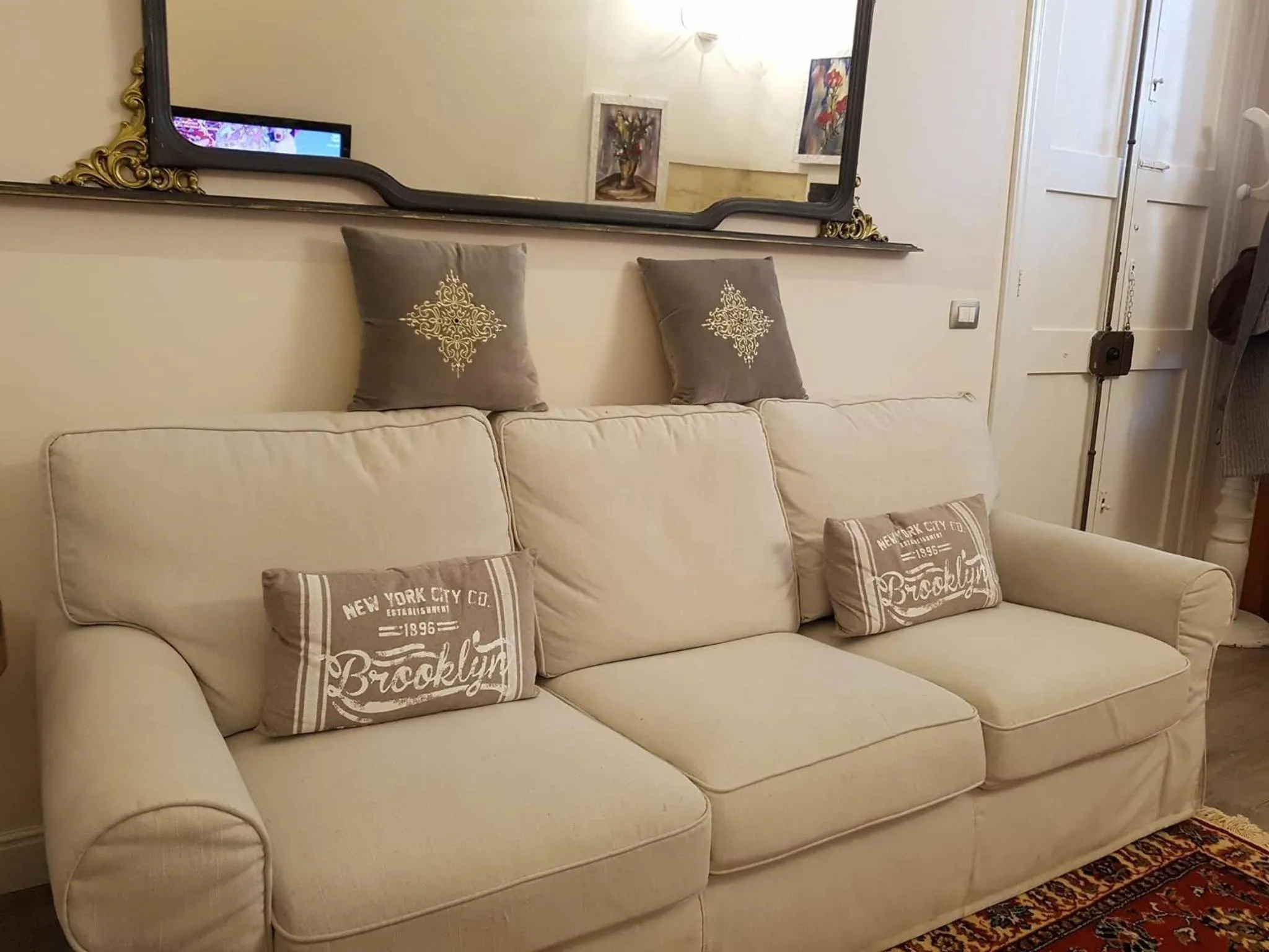 Living room in Leodi