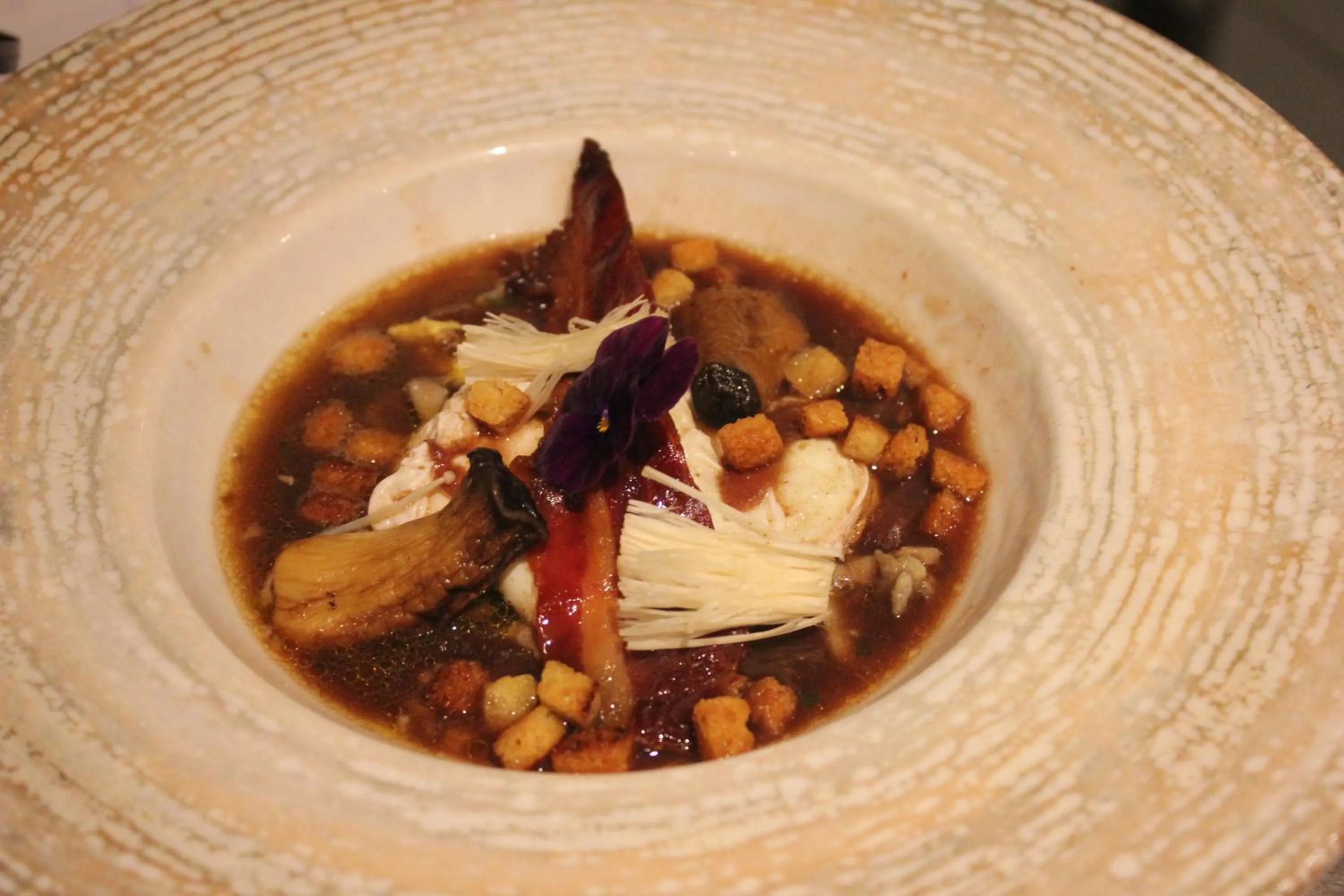 Restaurant/places to eat in Logis Hôtel - Le Manoir de Sauvegrain