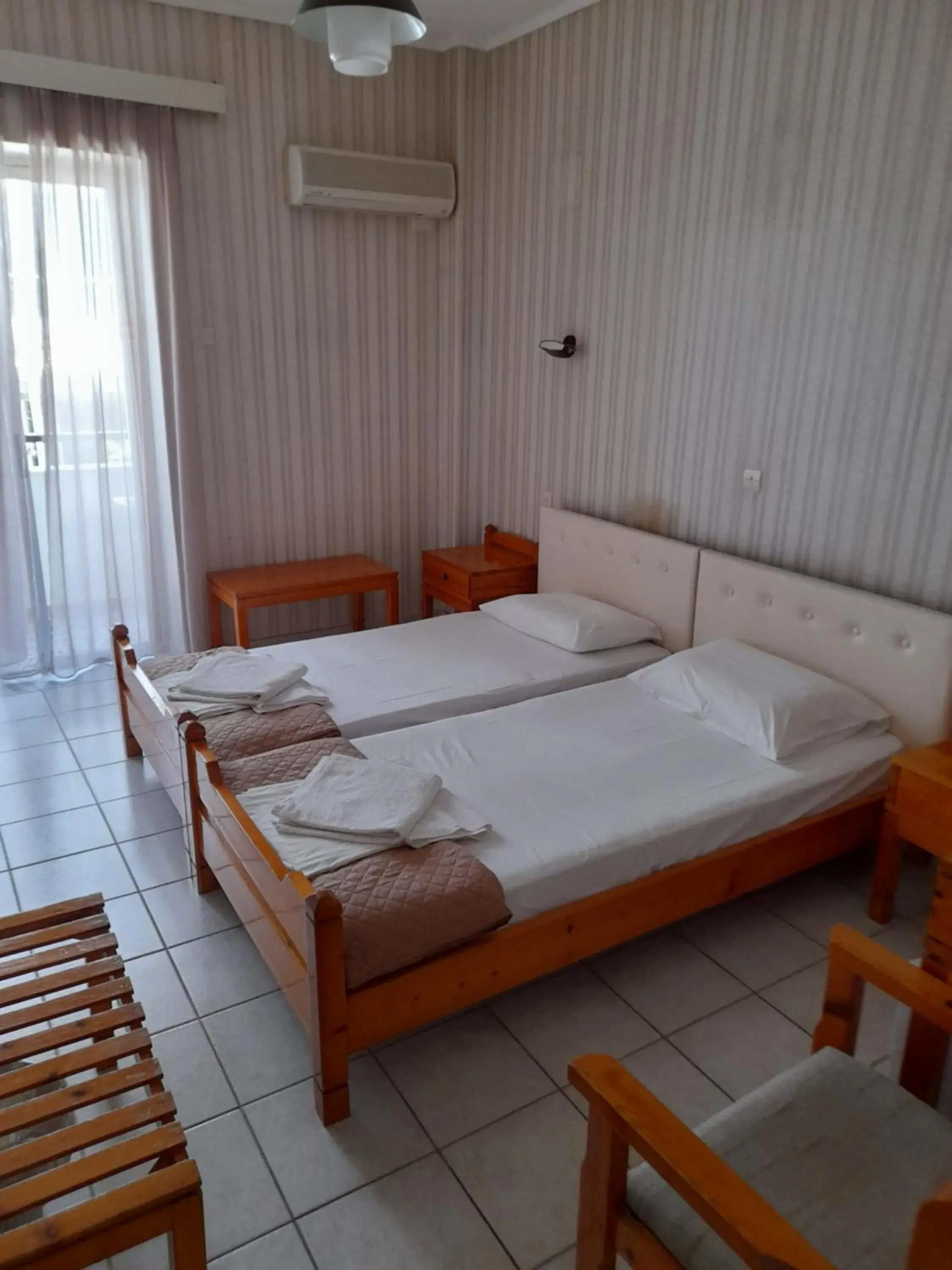 Twin Room in Phaethon Hotel Twin Room in Phaethon Hotel