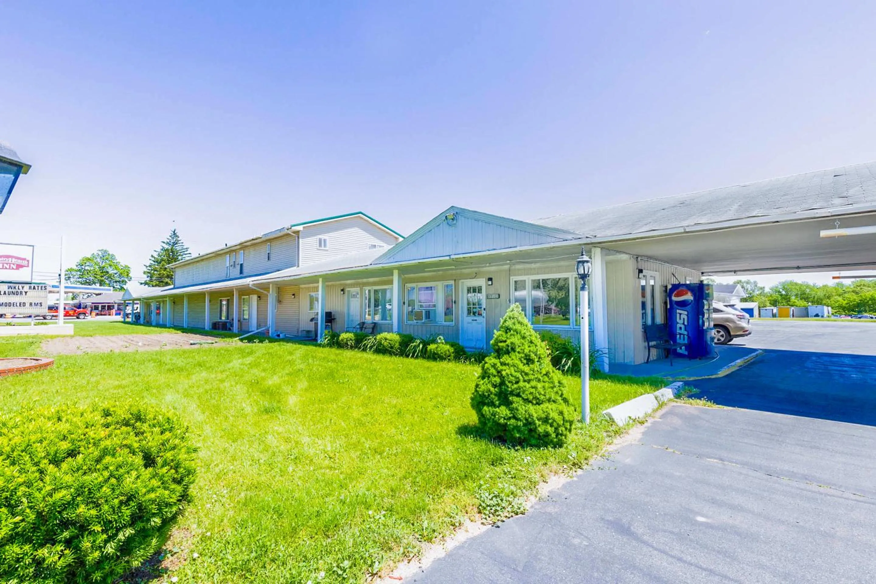 Country Hearth Inn & Suites By OYO Sturgis