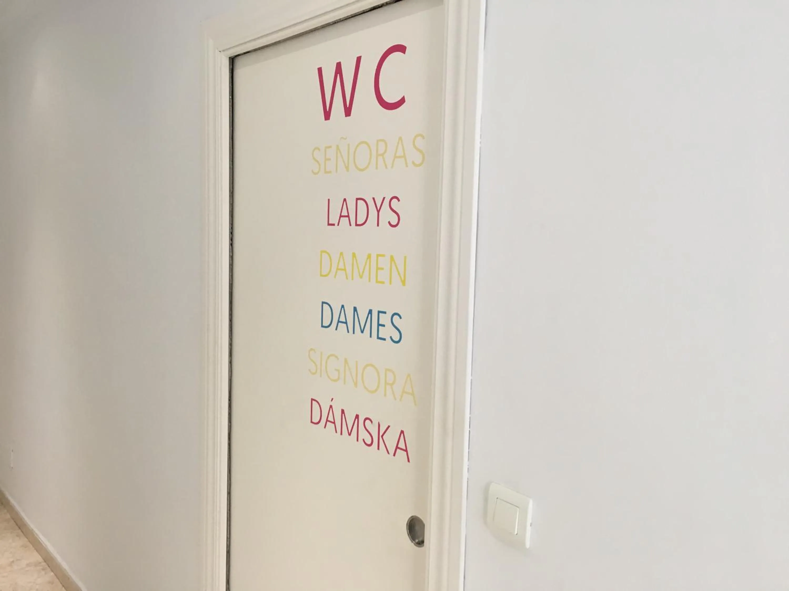 Bathroom in La Moraga de Poniente Malaga Hostel