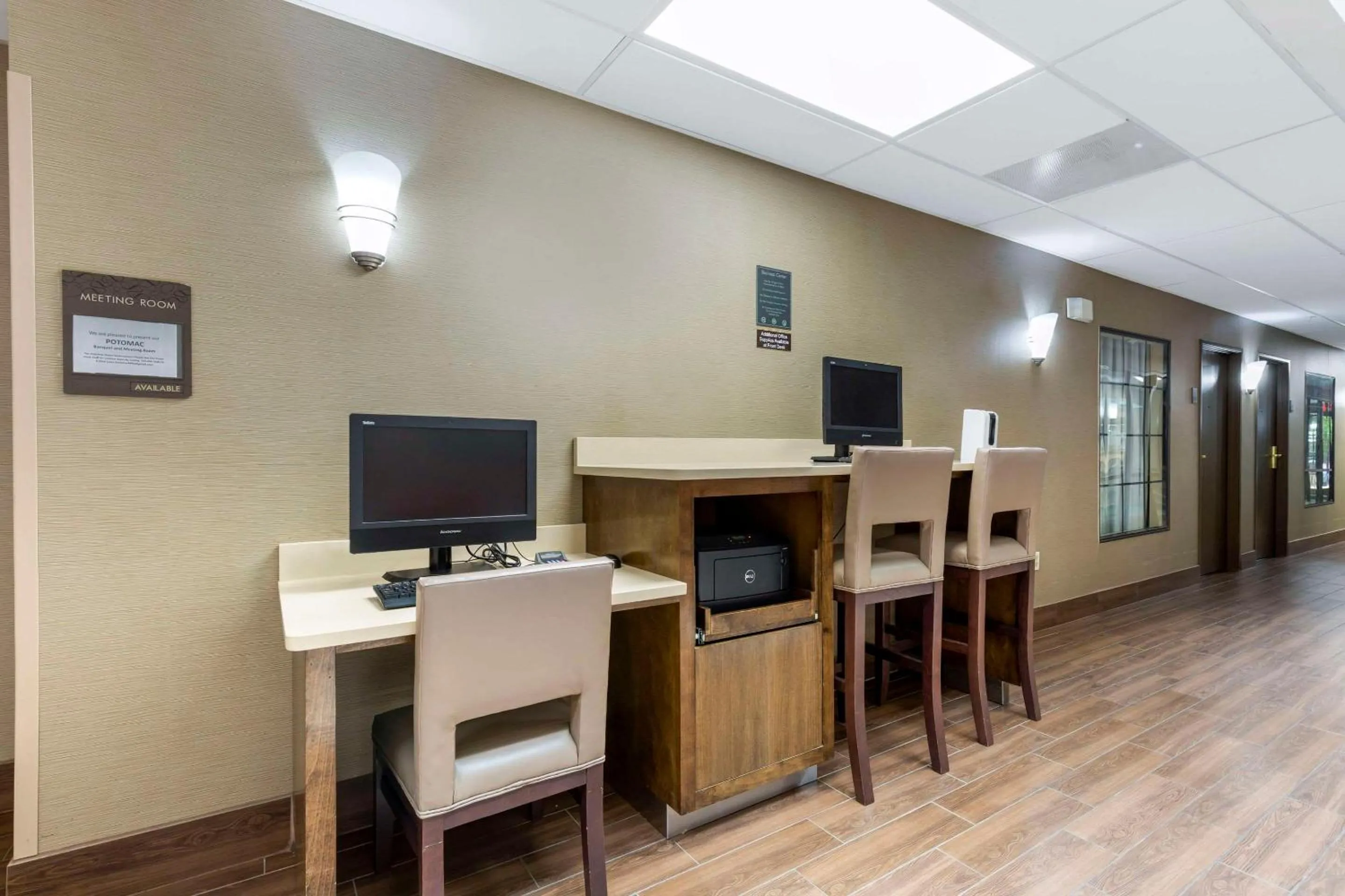 Business facilities in Comfort Suites Near Potomac Mills