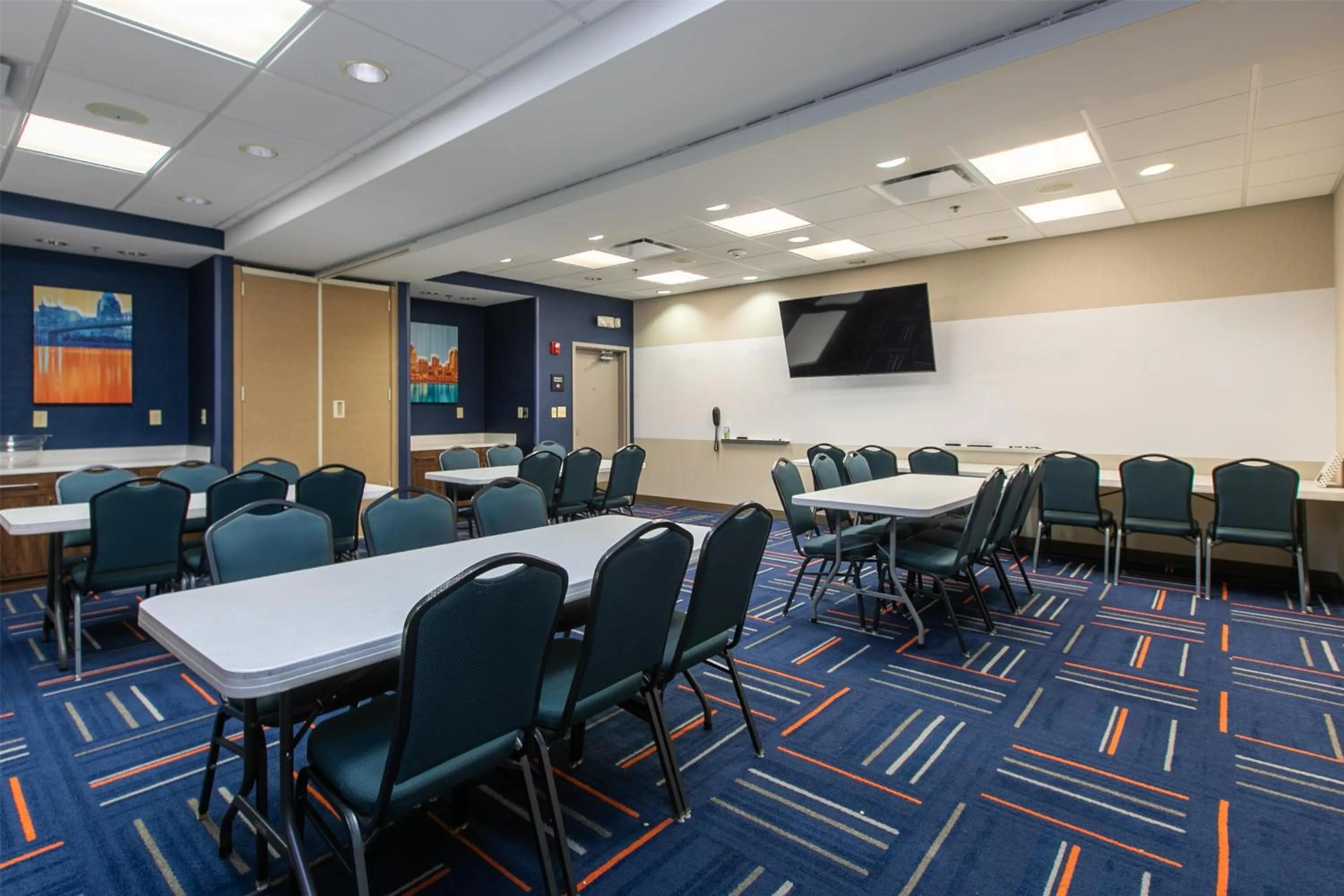 Meeting/conference room in Hampton Inn & Suites Wilder