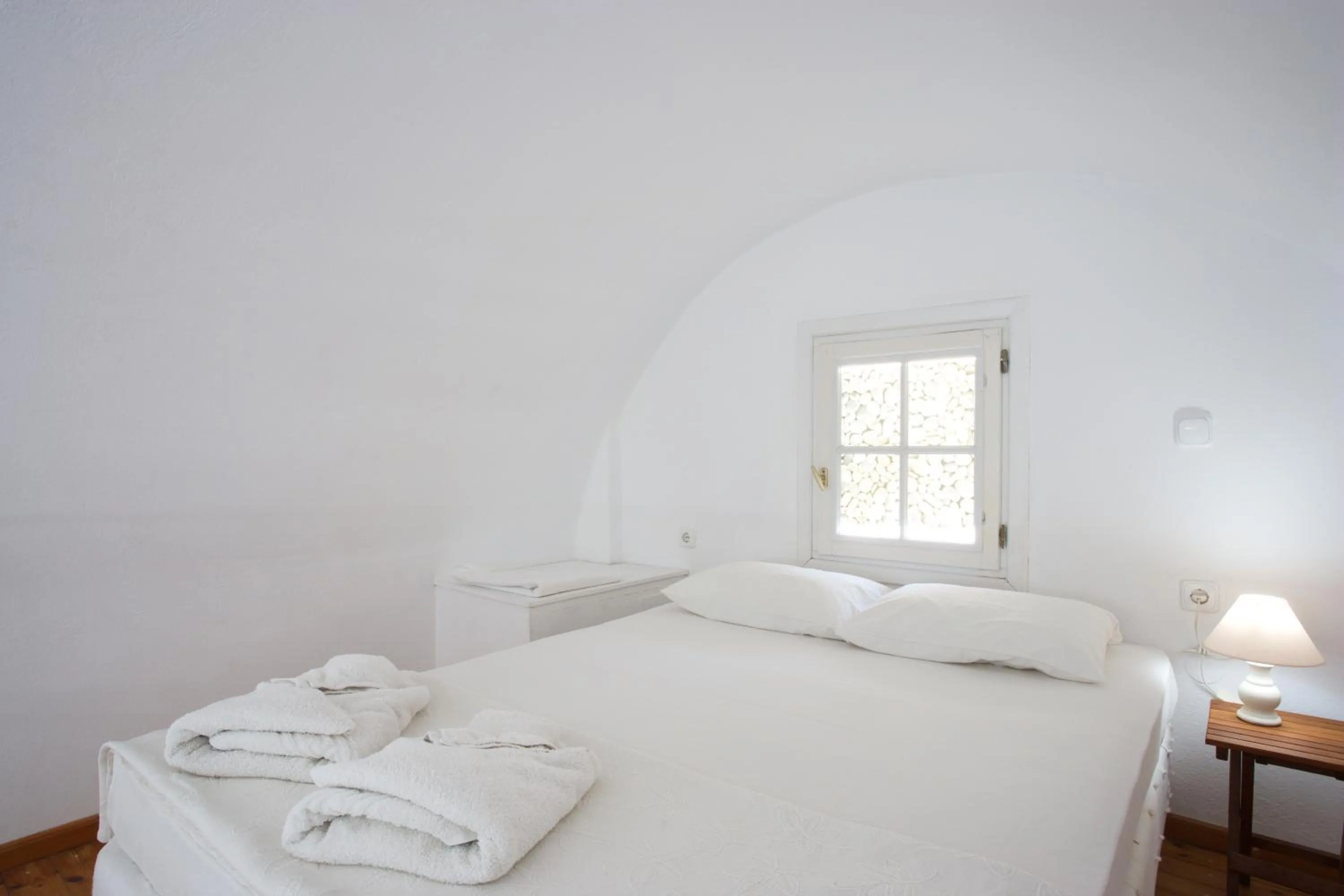 Bedroom in LavaRock Santorini