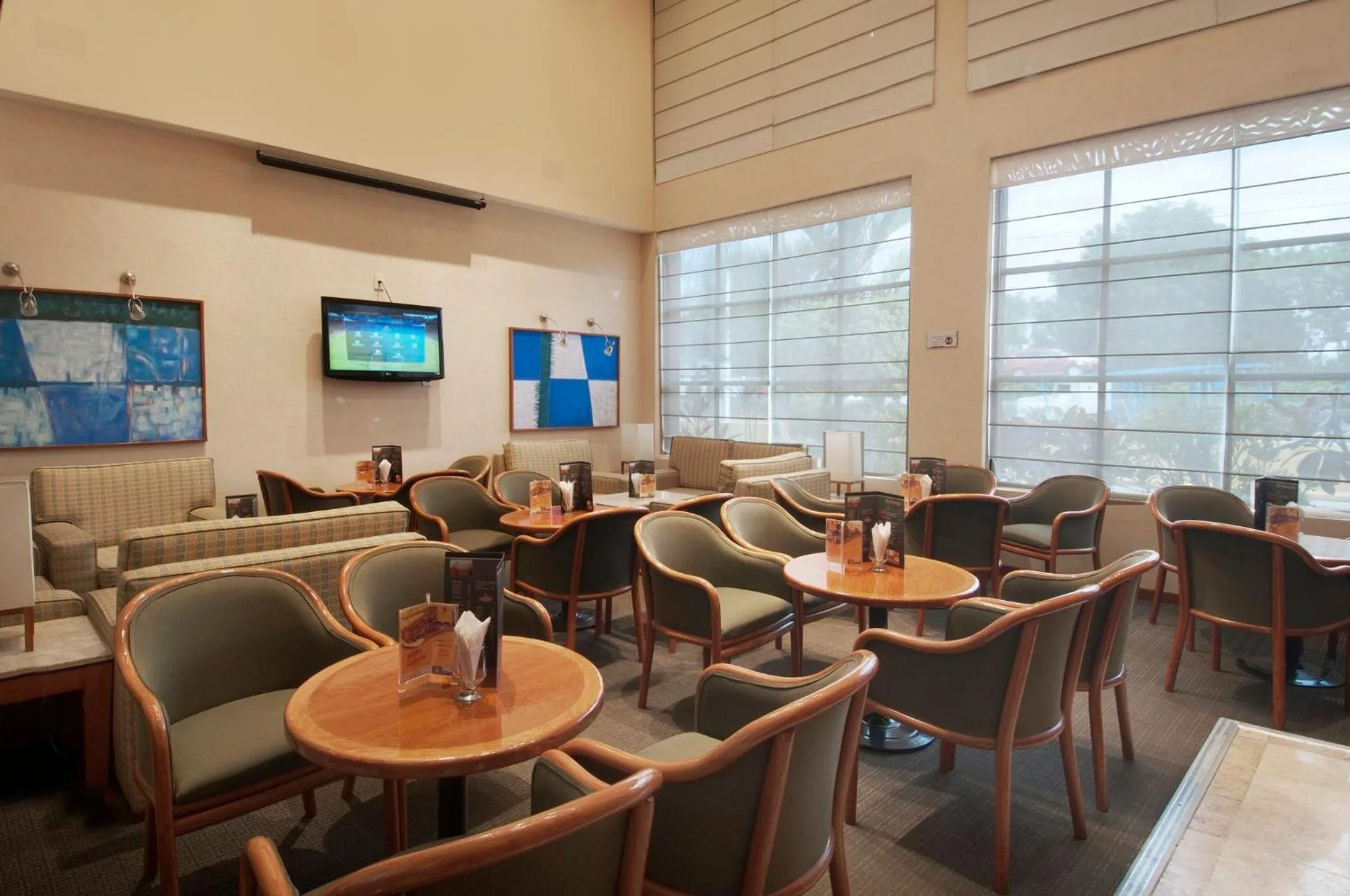 Lounge or bar in Fiesta Inn Poza Rica