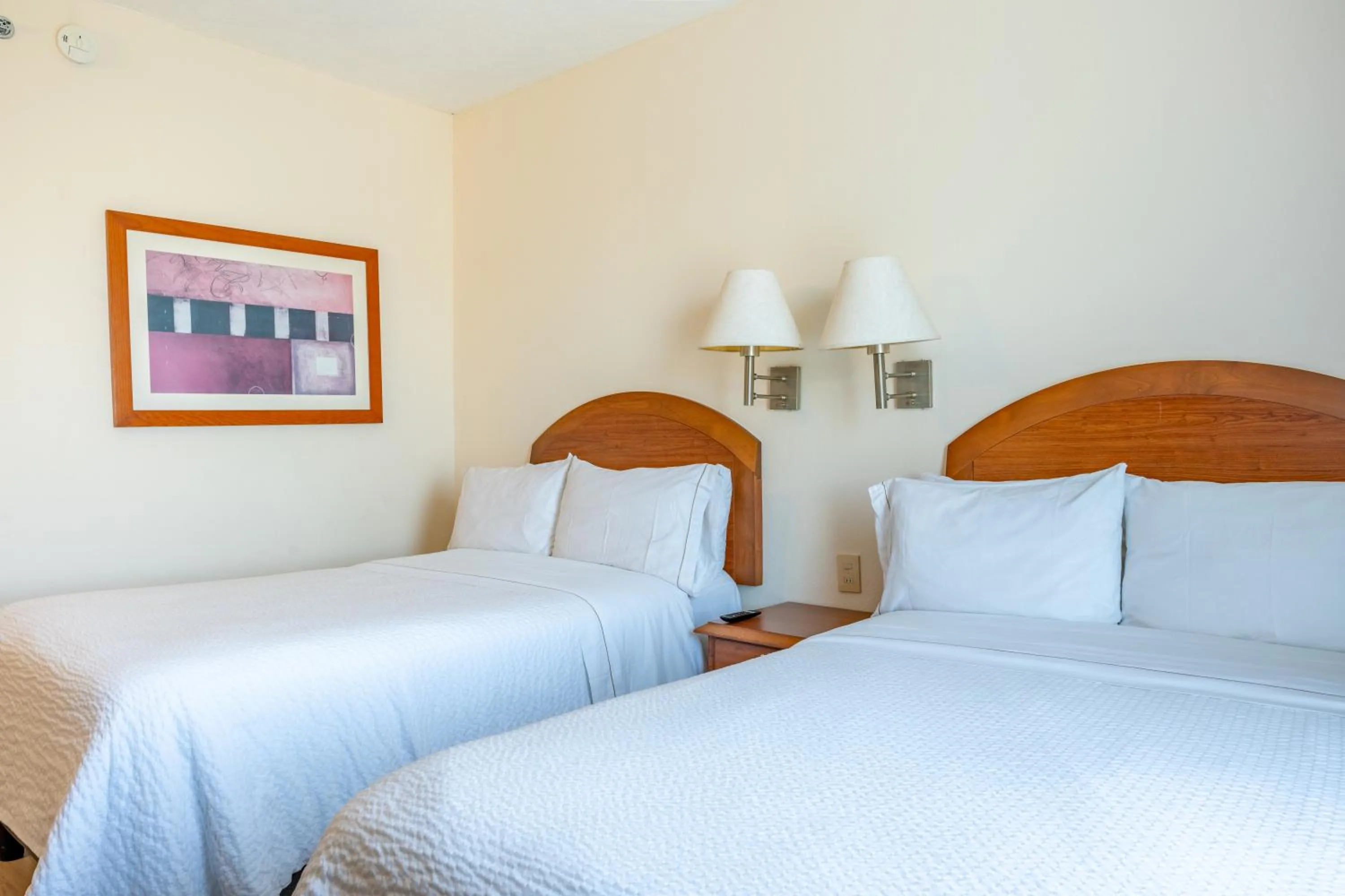 Bed in Fiesta Inn Poza Rica