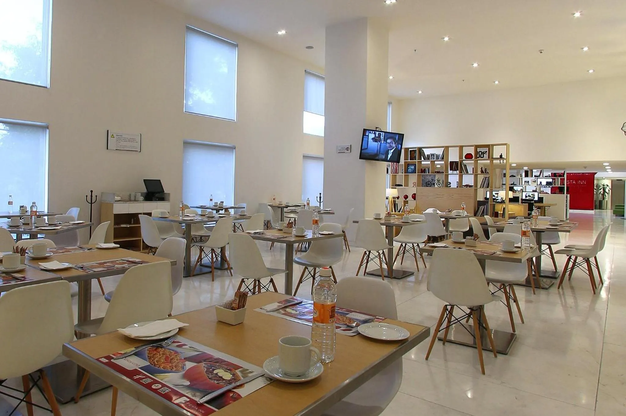 Restaurant/places to eat in Fiesta Inn Express Naucalpan