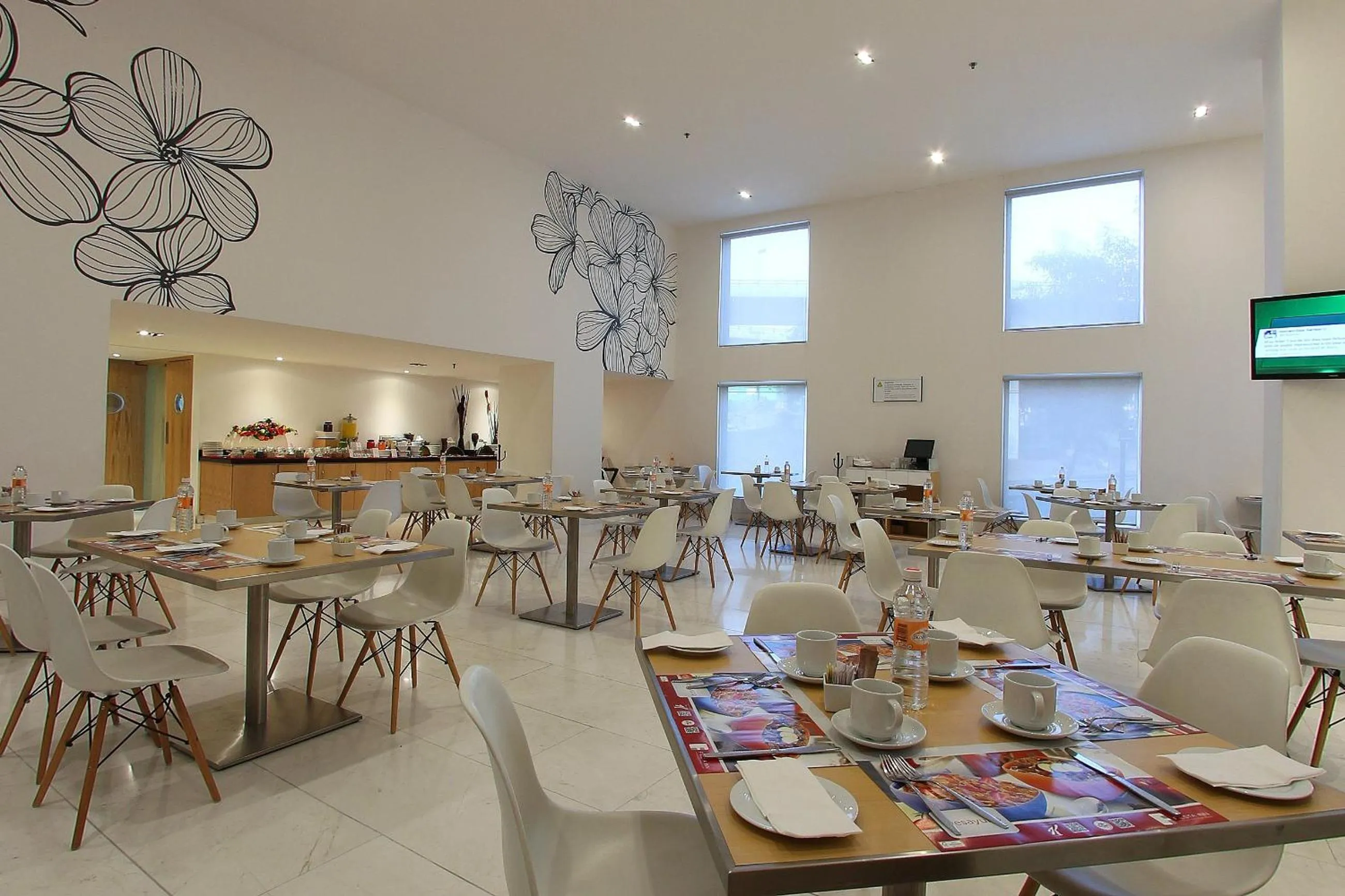 Restaurant/places to eat in Fiesta Inn Express Naucalpan
